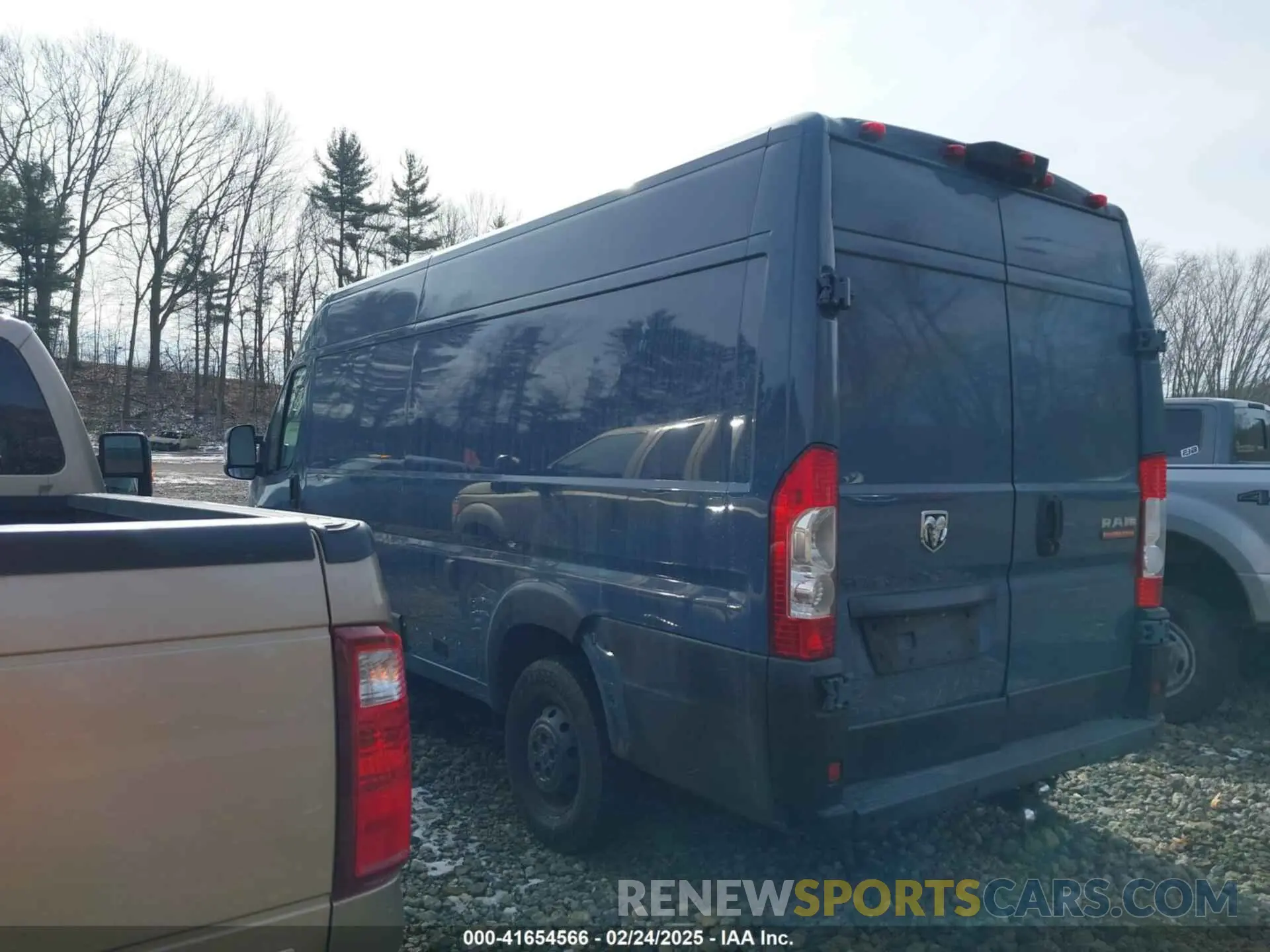 3 fotografías del automóvil dañado 3C6URVJG1KE560157 RAM PROMASTER 3500 2019