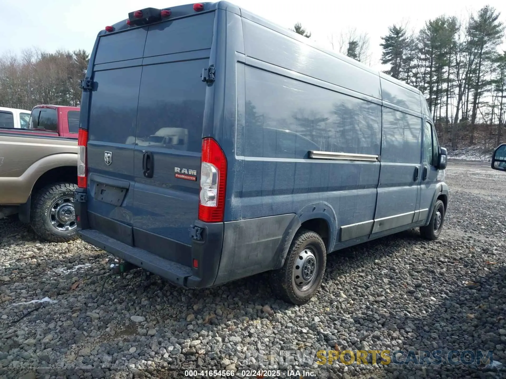 4 fotografías del automóvil dañado 3C6URVJG1KE560157 RAM PROMASTER 3500 2019