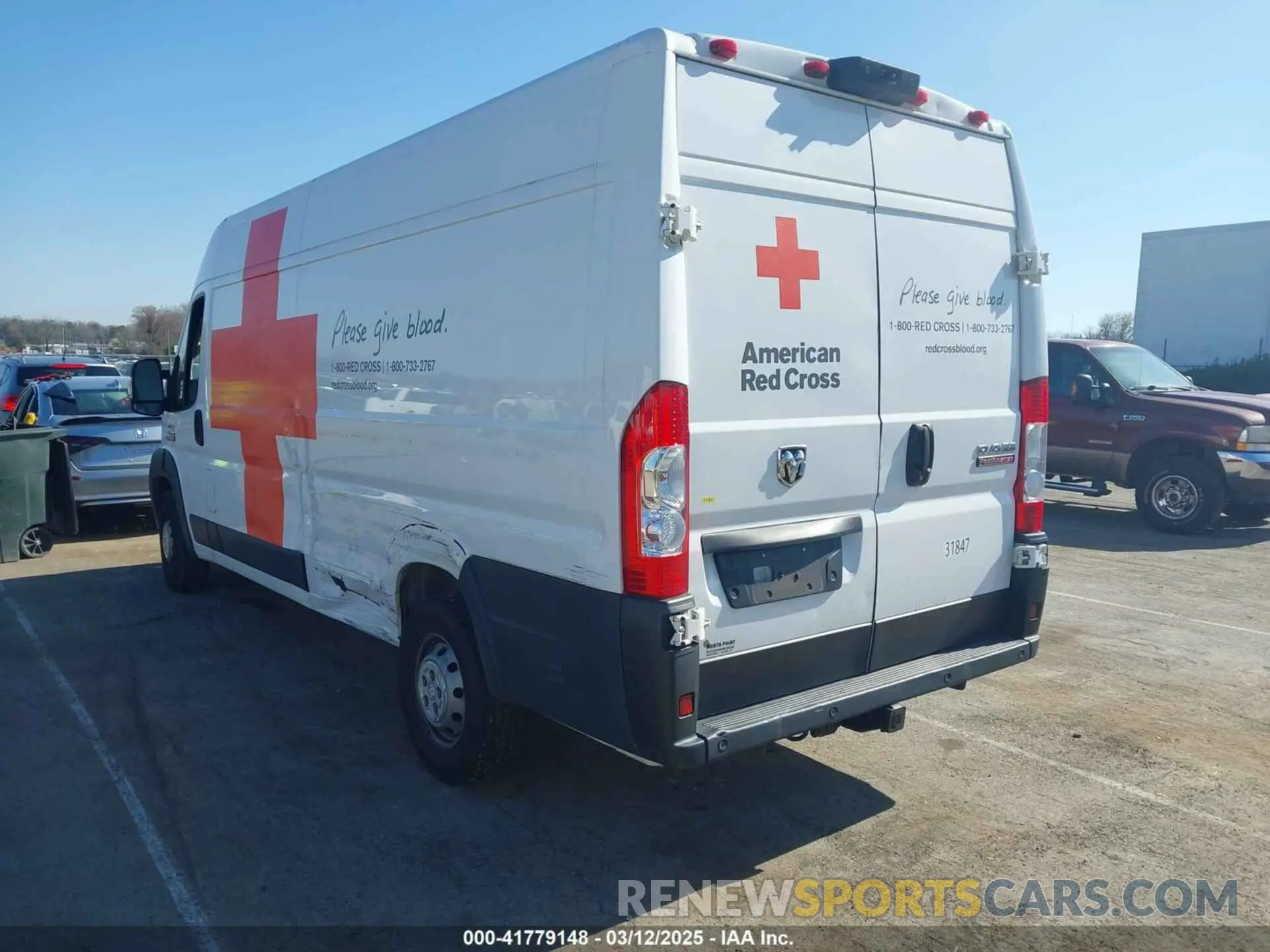 3 fotografías del automóvil dañado 3C6URVJG6KE560302 RAM PROMASTER 3500 2019
