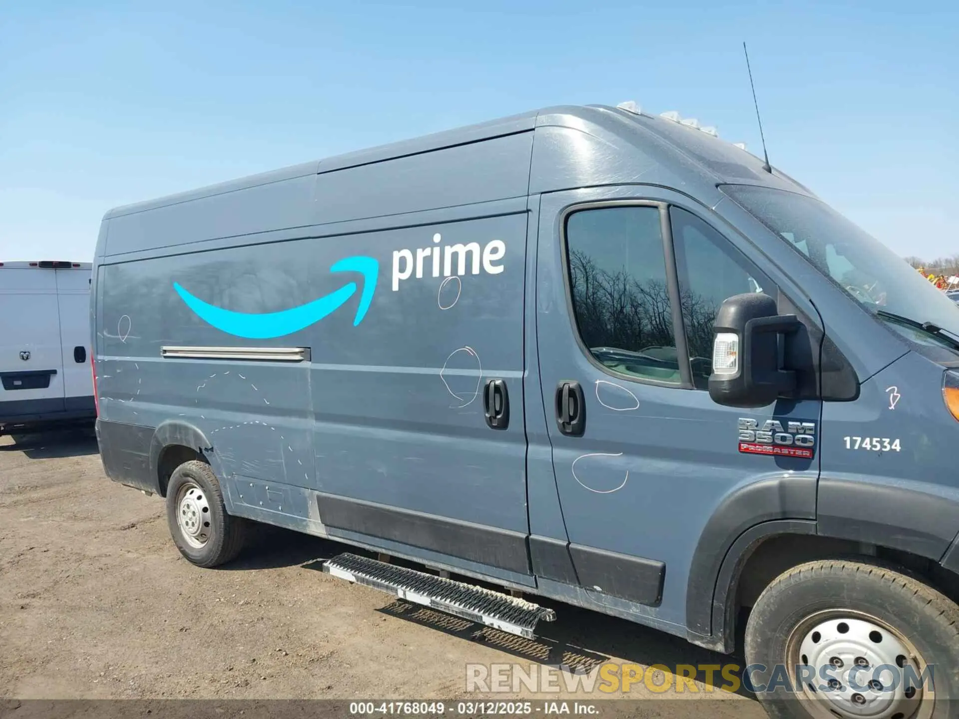 13 fotografías del automóvil dañado 3C6URVJG6KE564284 RAM PROMASTER 3500 2019