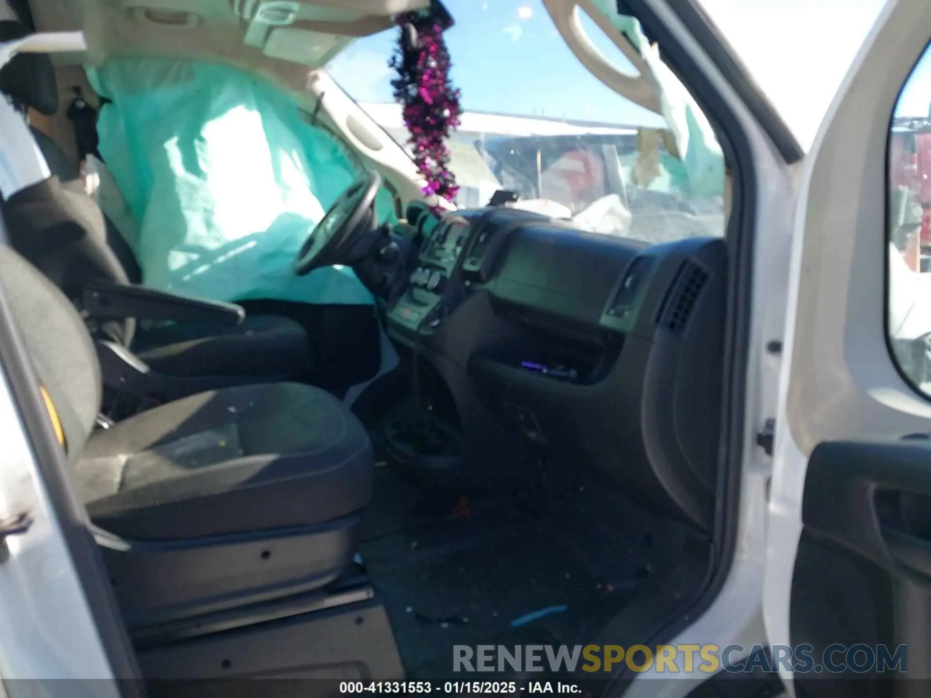 5 fotografías del automóvil dañado 3C6URVJGXLE122352 RAM PROMASTER 3500 2020