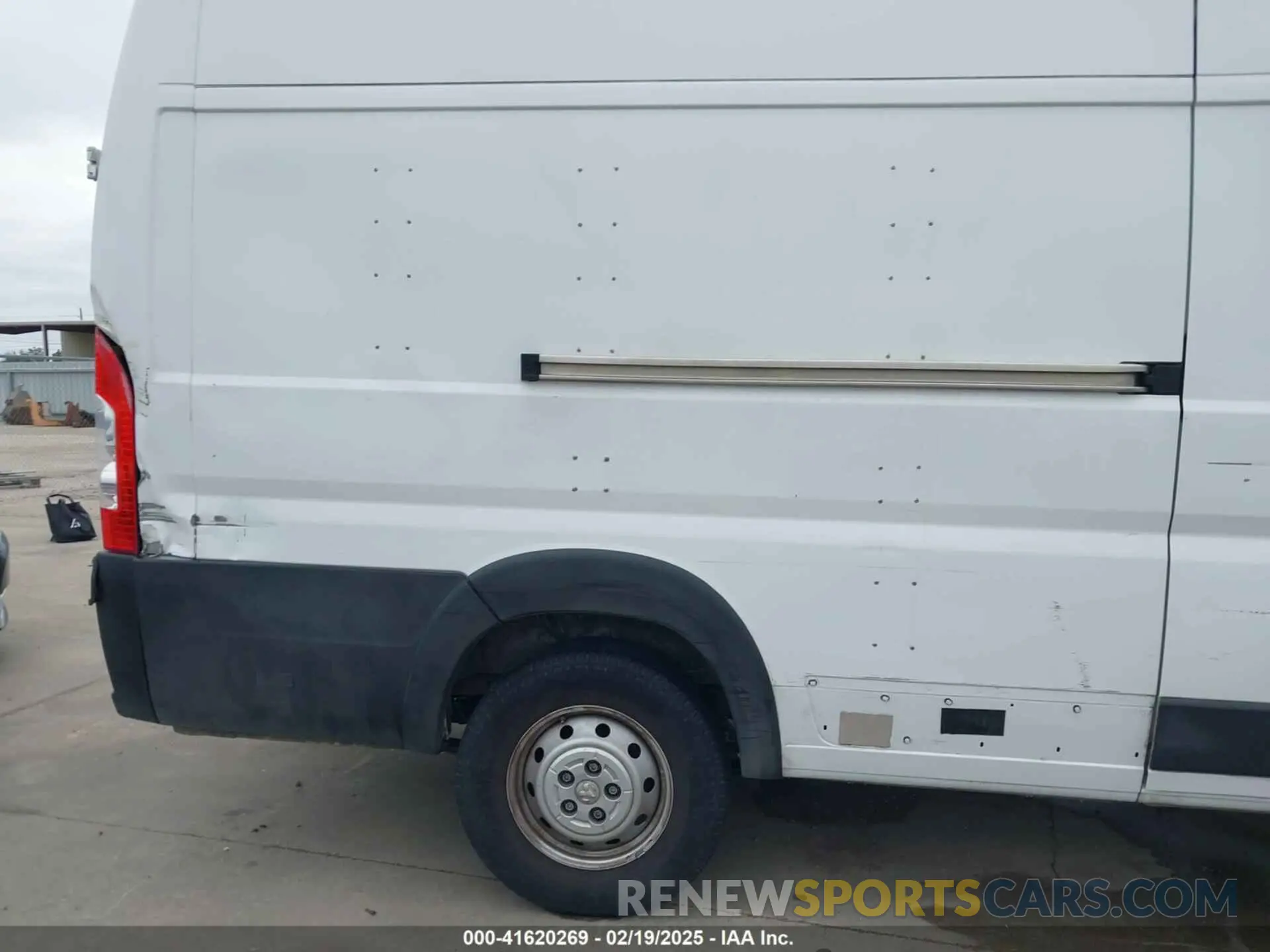 17 fotografías del automóvil dañado 3C6MRVJG6ME551859 RAM PROMASTER 3500 2021