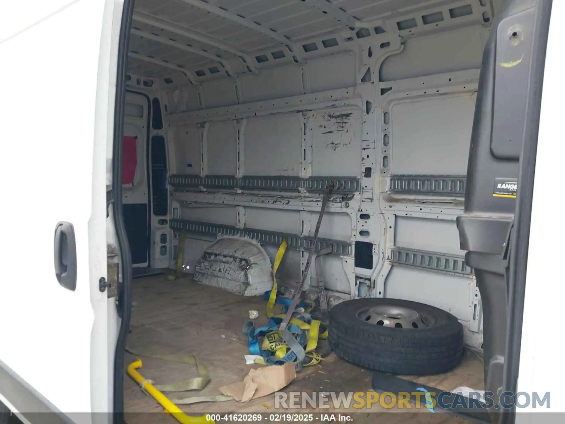 8 fotografías del automóvil dañado 3C6MRVJG6ME551859 RAM PROMASTER 3500 2021
