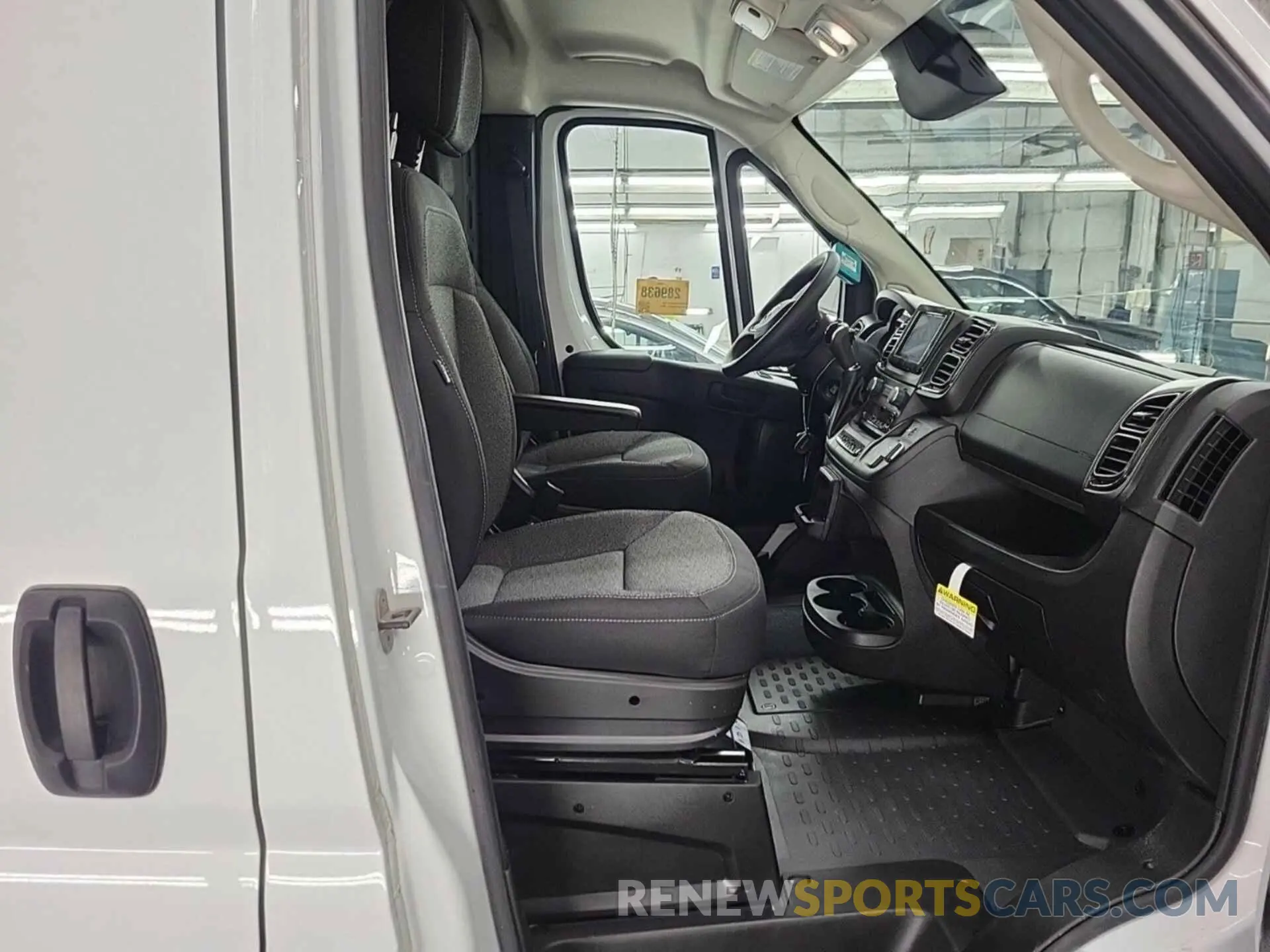 25 fotografías del automóvil dañado 3C6MRVJG1PE506848 RAM PROMASTER 3500 2023