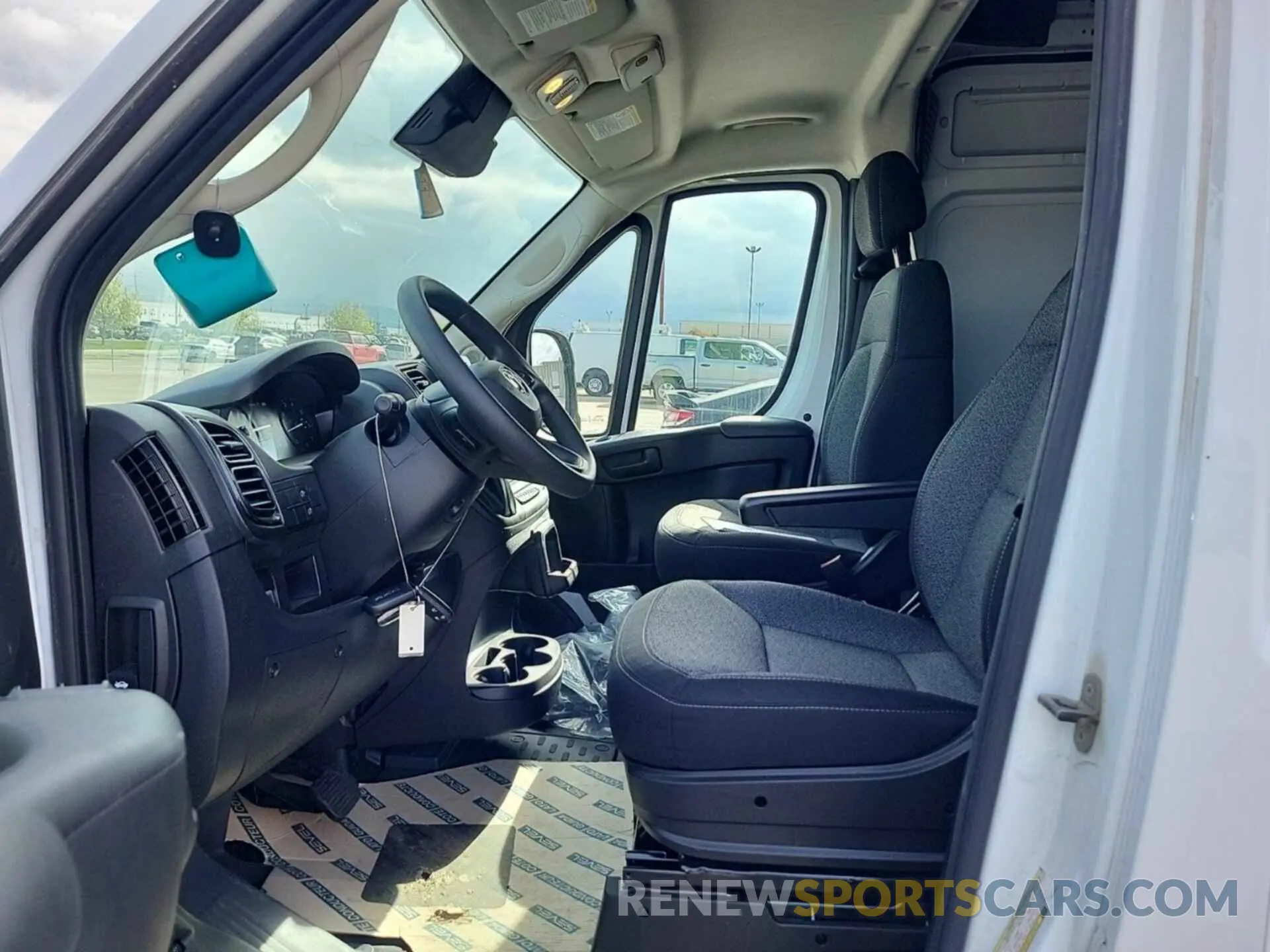6 fotografías del automóvil dañado 3C6MRVJG1PE506848 RAM PROMASTER 3500 2023