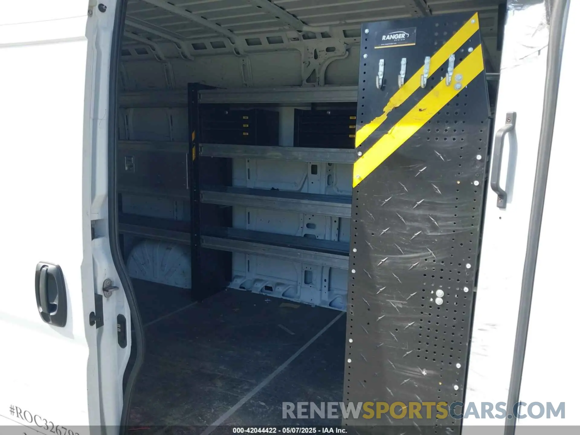 8 fotografías del automóvil dañado 3C6MRVJG7PE536680 RAM PROMASTER 3500 2023