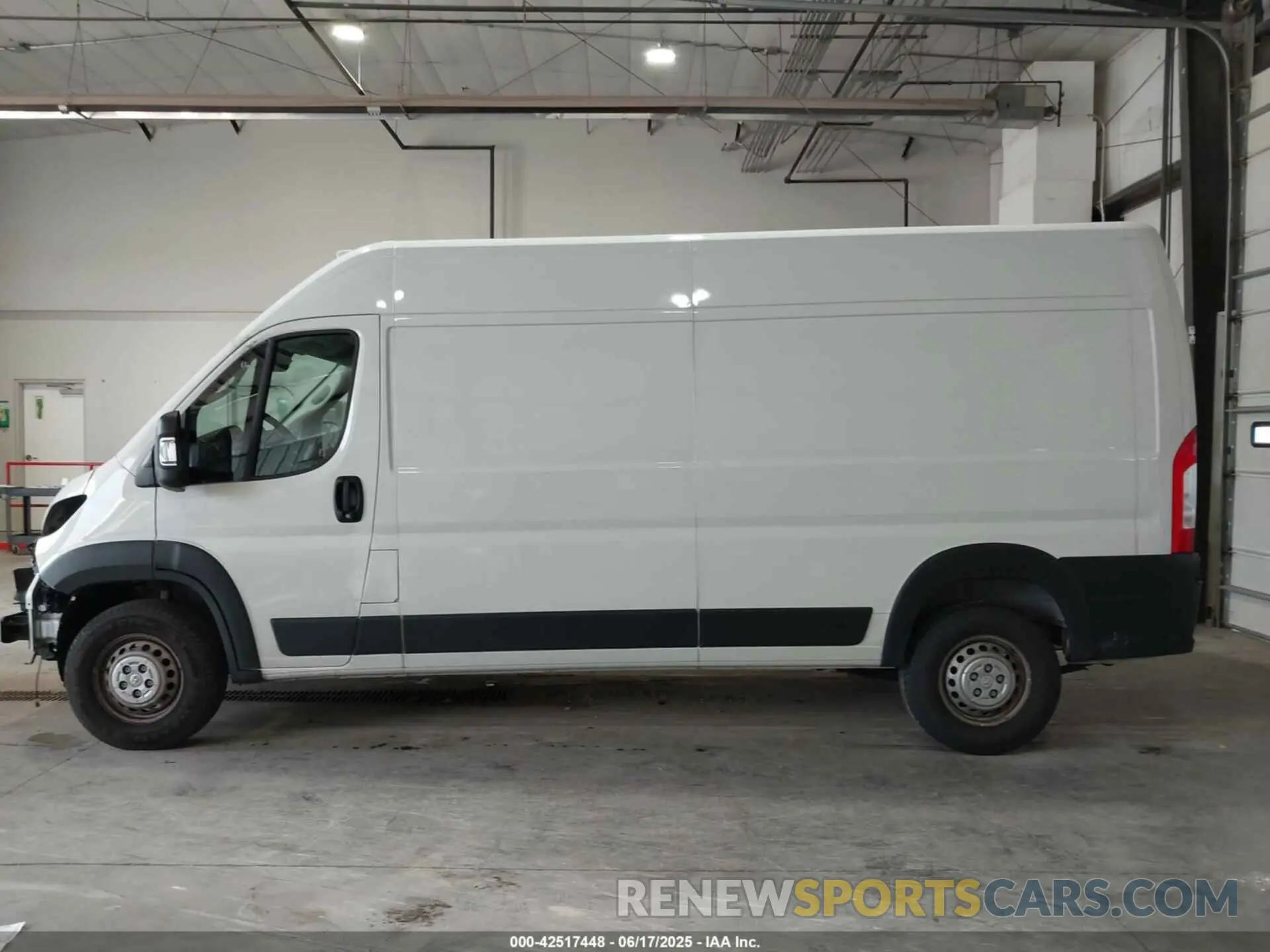 15 fotografías del automóvil dañado 3C6MRVHG9SE545797 RAM PROMASTER 3500 2025