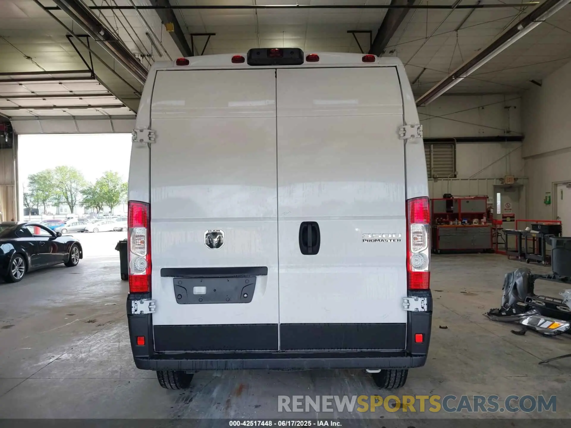 17 fotografías del automóvil dañado 3C6MRVHG9SE545797 RAM PROMASTER 3500 2025