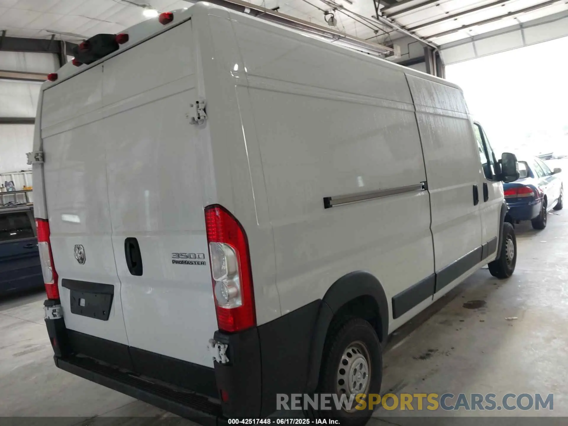 4 fotografías del automóvil dañado 3C6MRVHG9SE545797 RAM PROMASTER 3500 2025