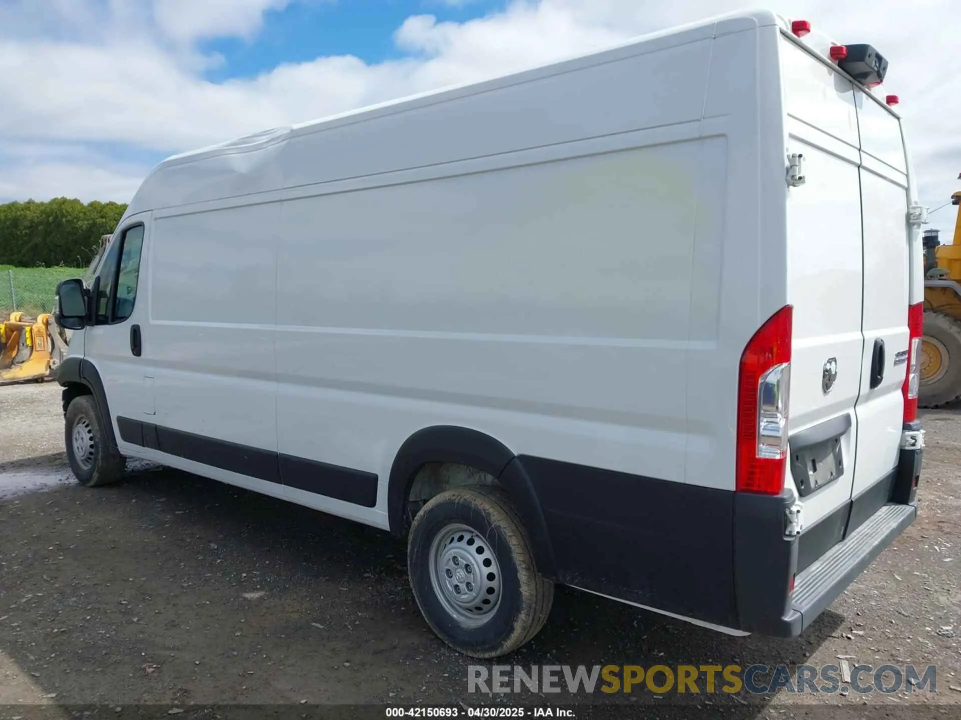 3 fotografías del automóvil dañado 3C6MRVJG3SE504821 RAM PROMASTER 3500 2025