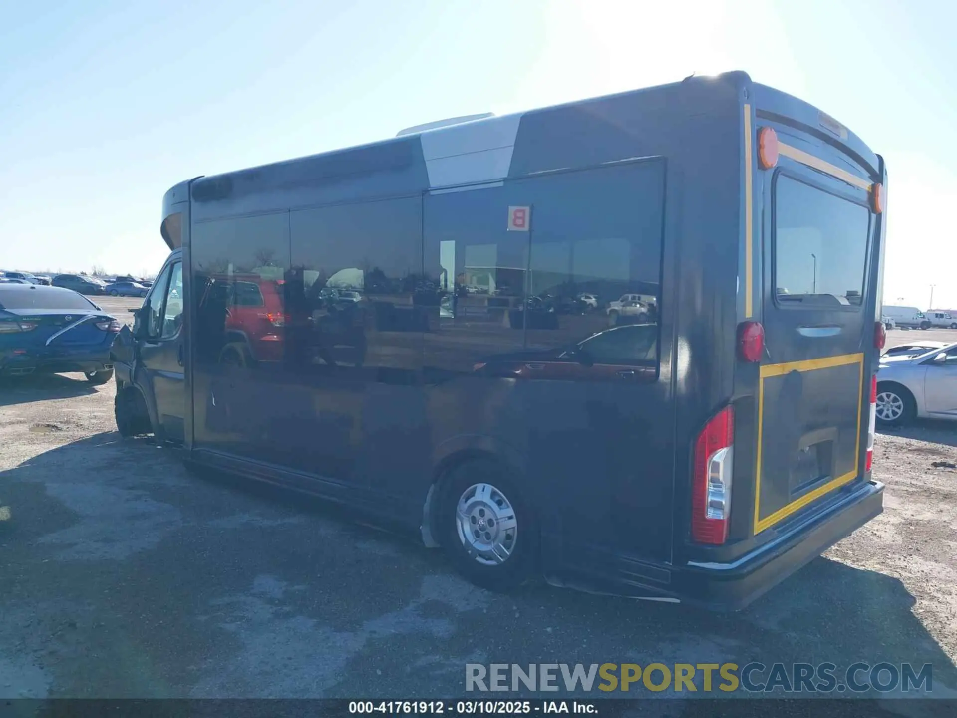 3 fotografías del automóvil dañado 3C7WRVLG9ME538900 RAM PROMASTER 3500 CUTAWAY 2021