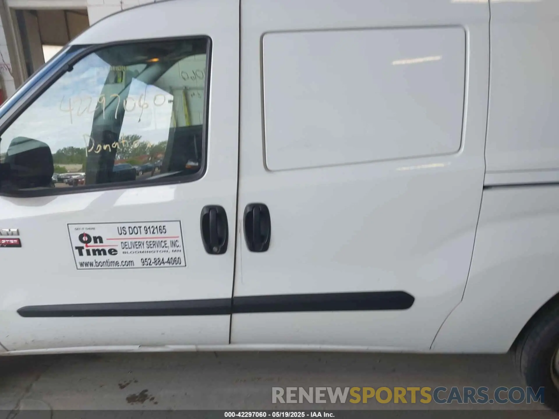 14 fotografías del automóvil dañado ZFBHRFAB0K6N94278 RAM PROMASTER CITY 2019