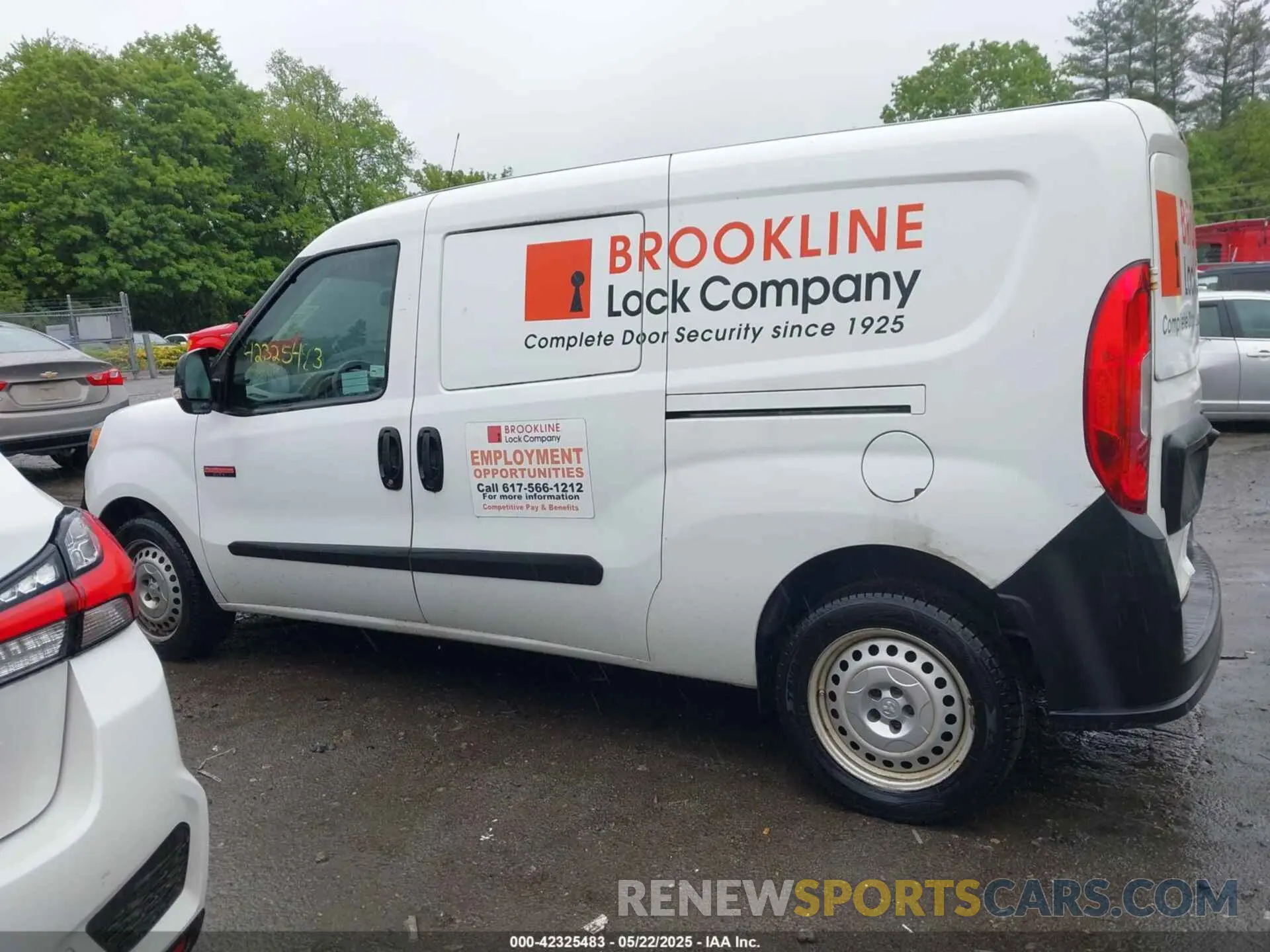 14 fotografías del automóvil dañado ZFBHRFAB7K6L94837 RAM PROMASTER CITY 2019