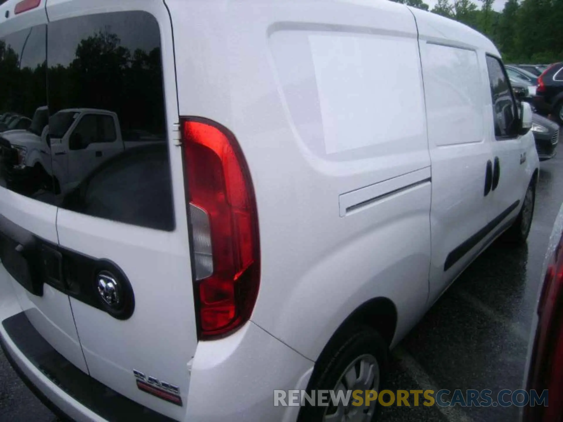 19 fotografías del automóvil dañado ZFBHRFBB6K6M29995 RAM PROMASTER CITY 2019