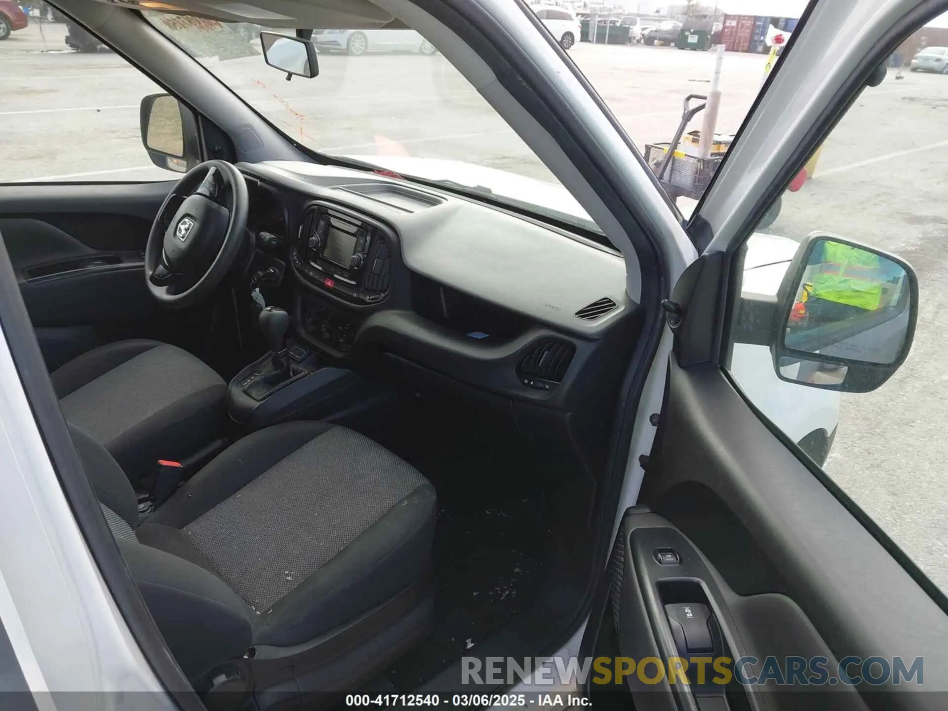 5 fotografías del automóvil dañado ZFBHRFAB1L6P55139 RAM PROMASTER CITY 2020