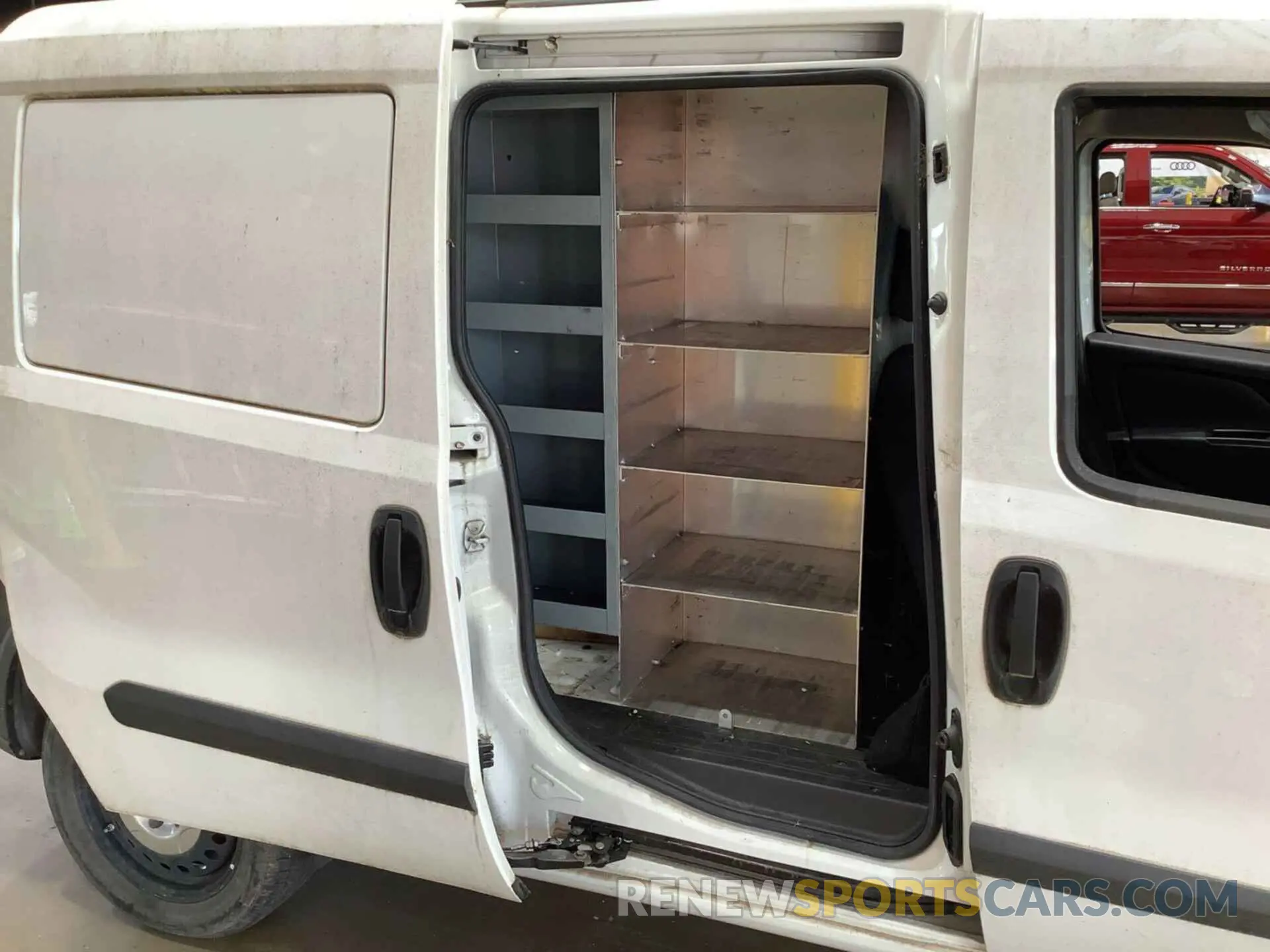 16 fotografías del automóvil dañado ZFBHRFAB5L6P14884 RAM PROMASTER CITY 2020