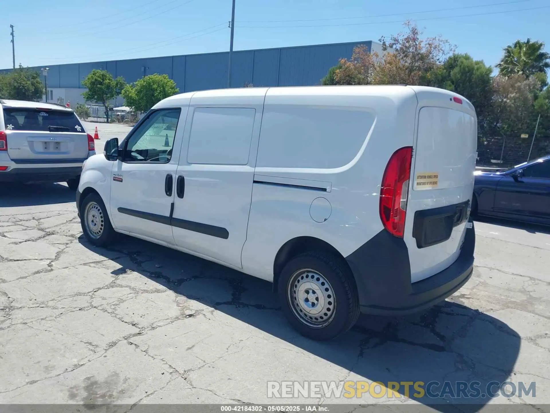 3 fotografías del automóvil dañado ZFBHRFAB8L6P39648 RAM PROMASTER CITY 2020