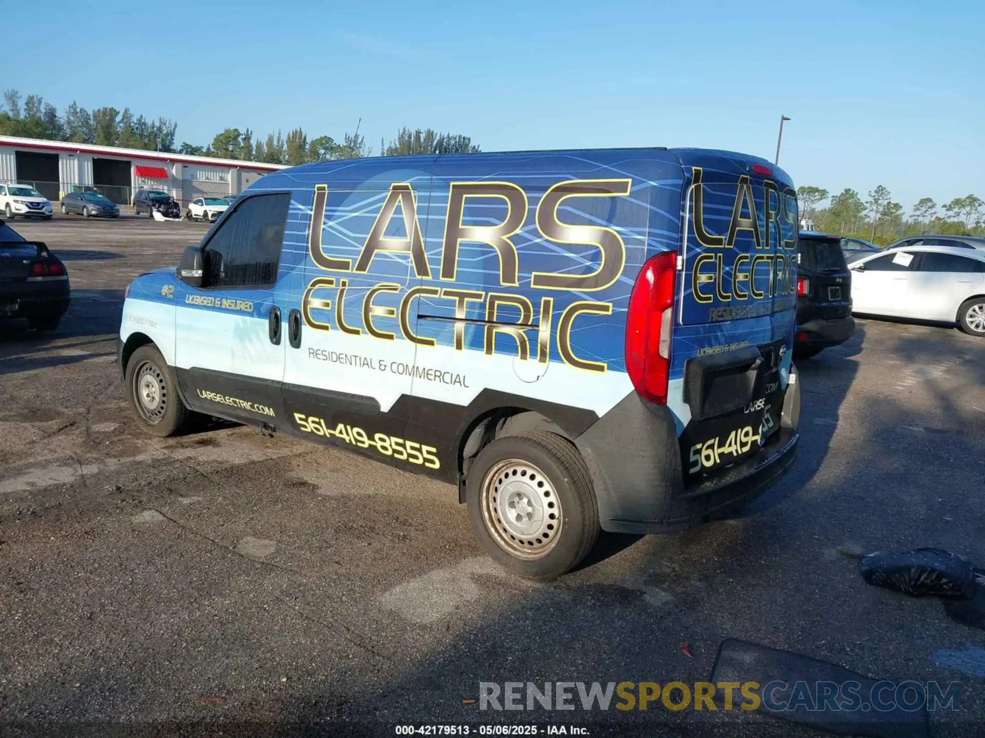 3 fotografías del automóvil dañado ZFBHRFAB8M6T15288 RAM PROMASTER CITY 2021