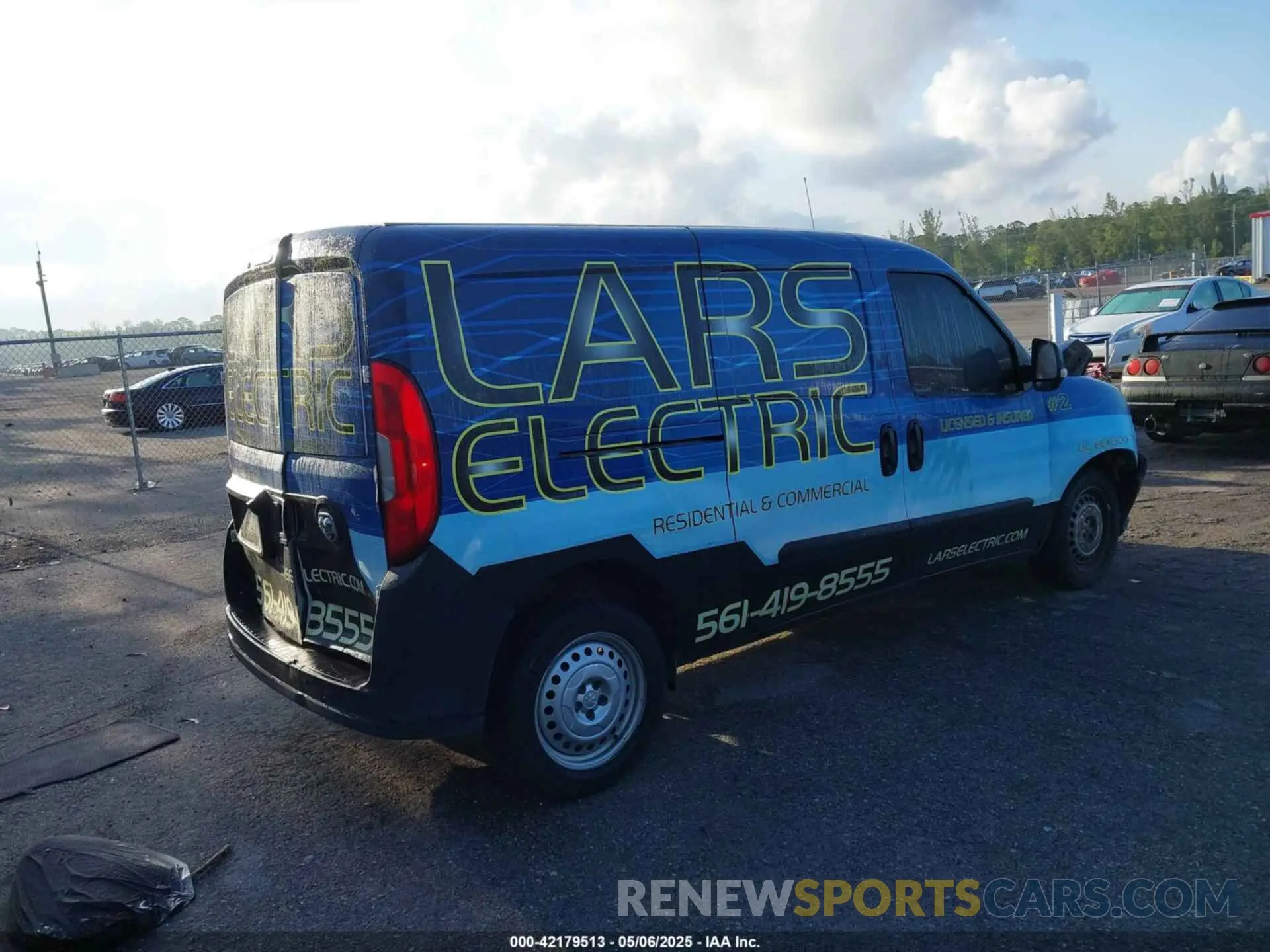 4 fotografías del automóvil dañado ZFBHRFAB8M6T15288 RAM PROMASTER CITY 2021