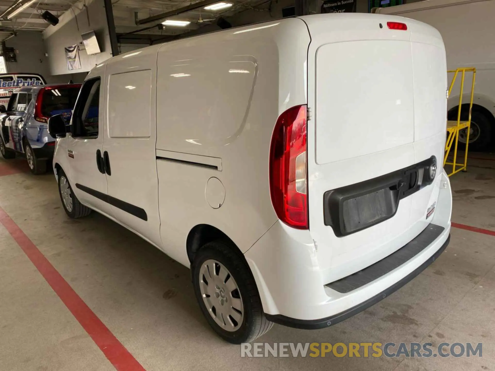 13 fotografías del automóvil dañado ZFBHRFBB1M6U59831 RAM PROMASTER CITY 2021