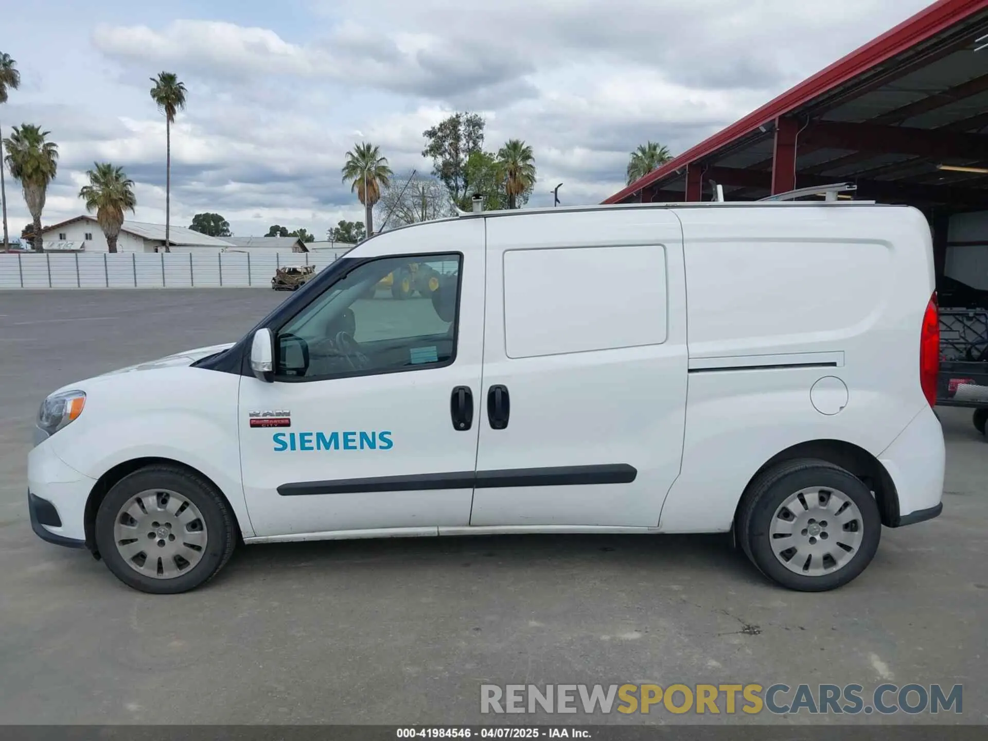 15 fotografías del automóvil dañado ZFBHRFBBXM6U21983 RAM PROMASTER CITY 2021