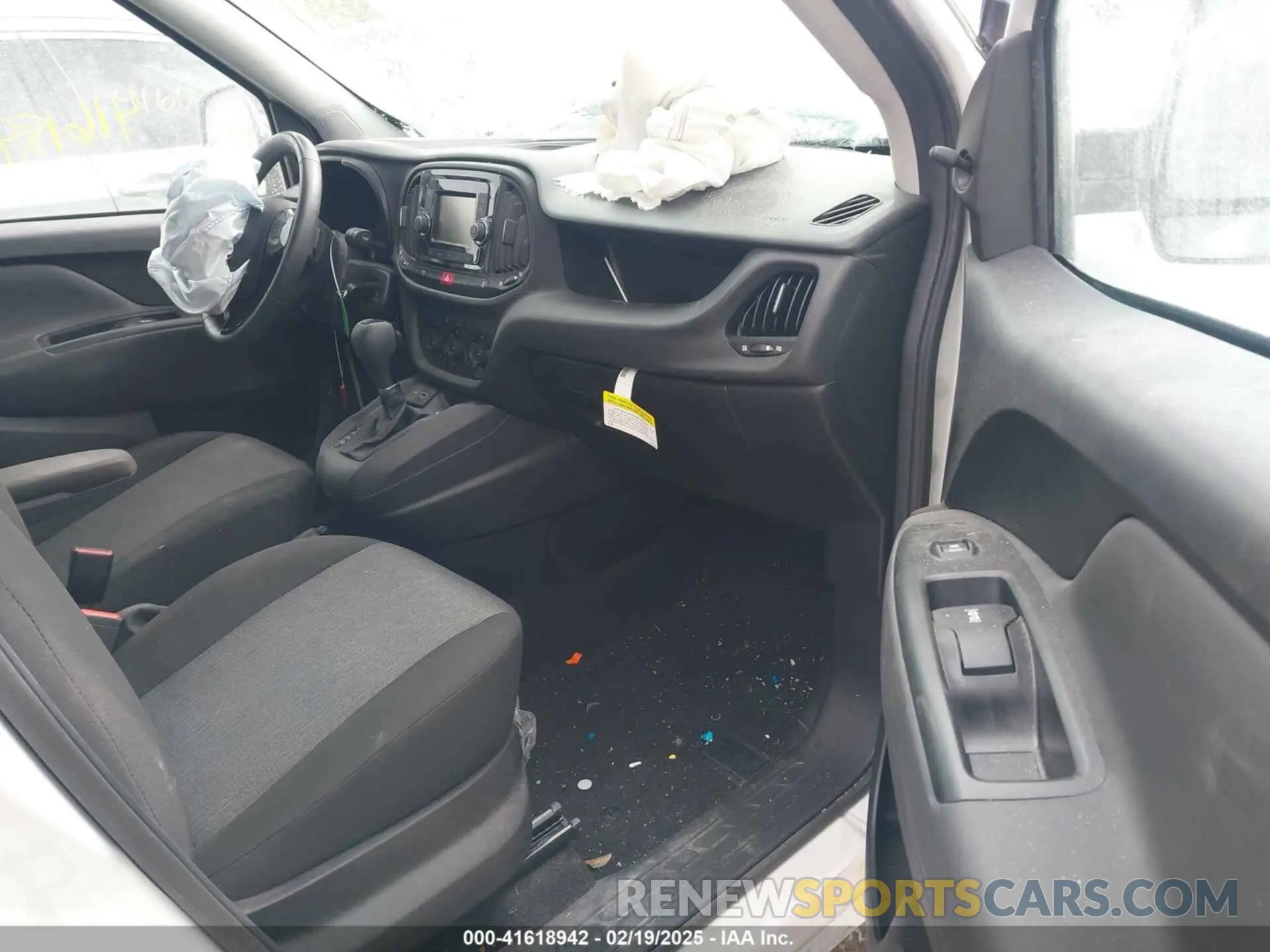 5 fotografías del automóvil dañado ZFBHRFAB2N6X58389 RAM PROMASTER CITY 2022