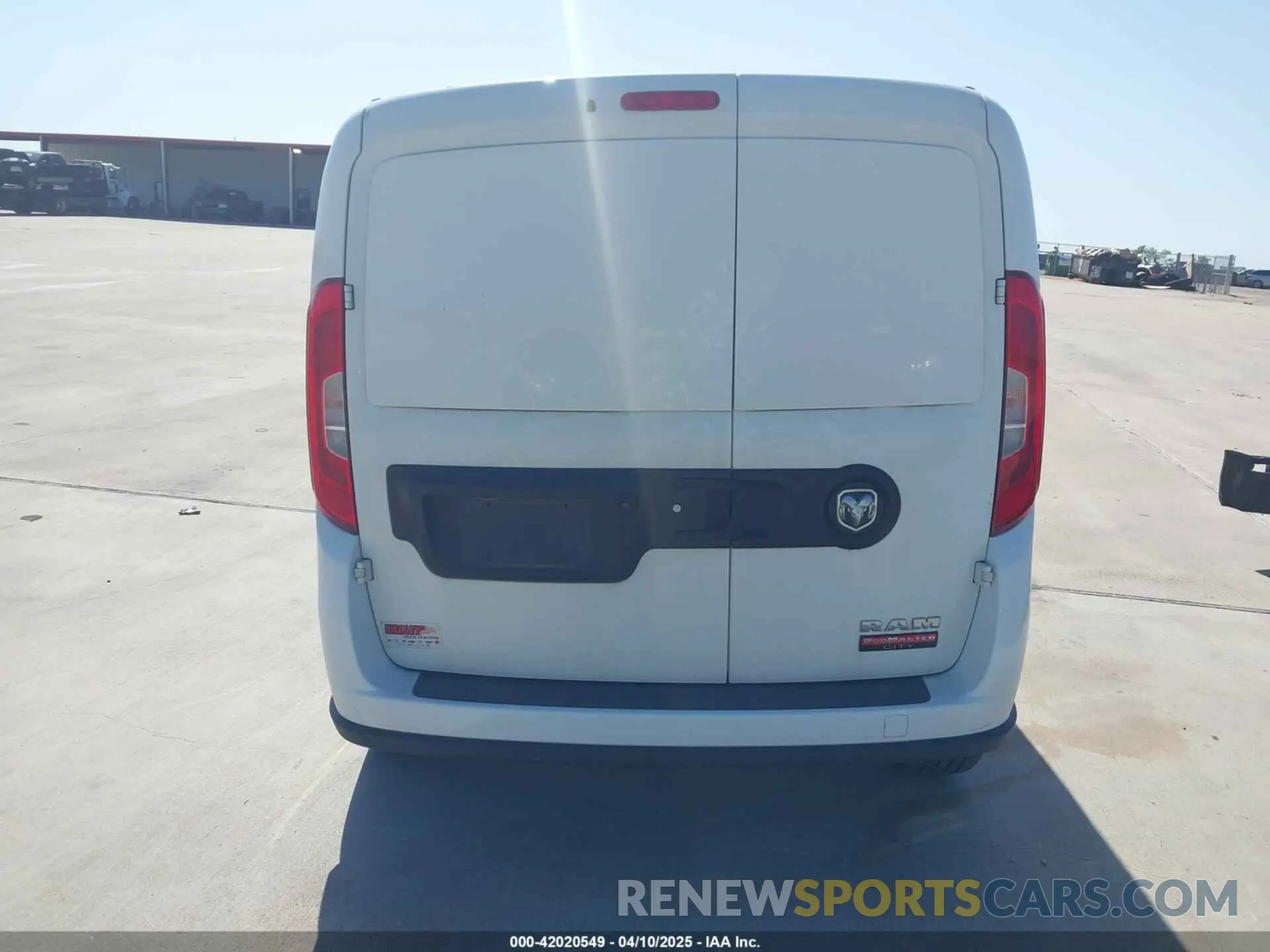16 fotografías del automóvil dañado ZFBHRFAB4N6X28889 RAM PROMASTER CITY 2022
