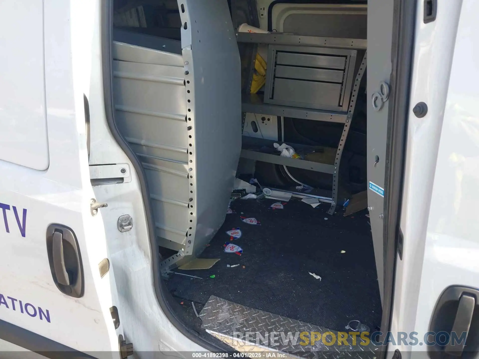 8 fotografías del automóvil dañado ZFBHRFAB4N6X34692 RAM PROMASTER CITY 2022
