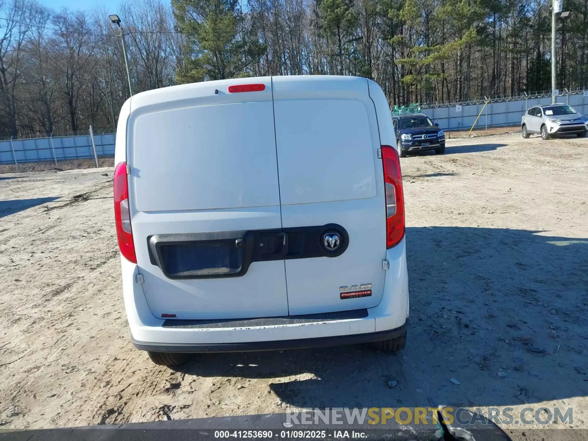 17 fotografías del automóvil dañado ZFBHRFAB8N6Y72512 RAM PROMASTER CITY 2022