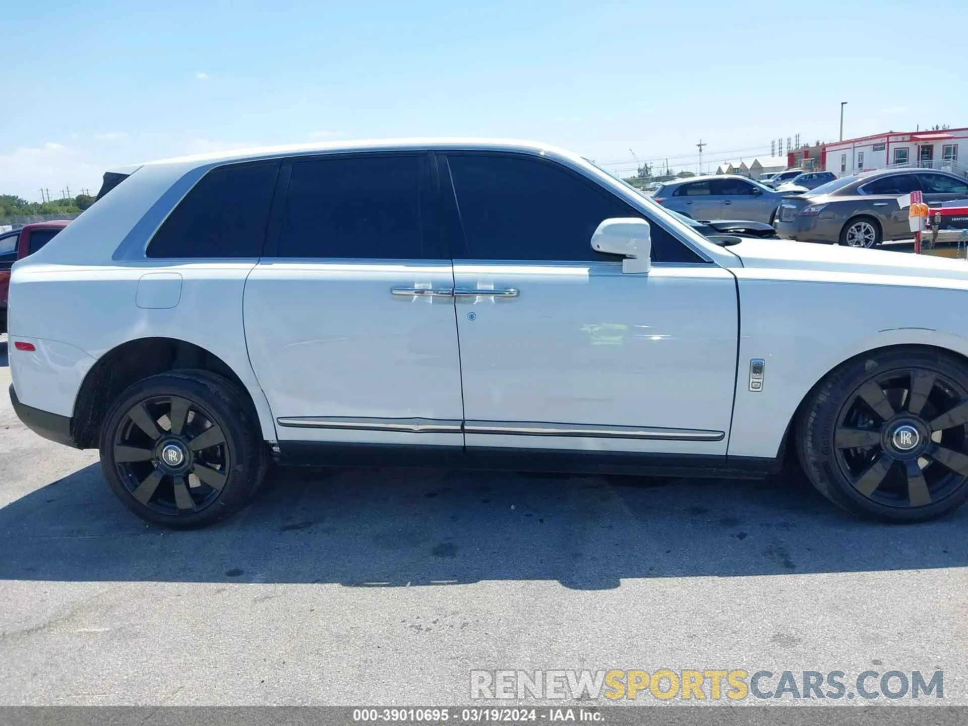 13 fotografías del automóvil dañado SLA689X57KU114265 ROLLS-ROYCE CULLINAN 2019