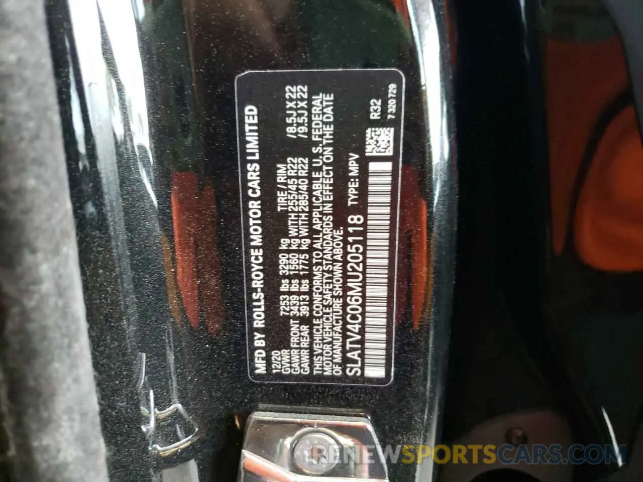10 fotografías del automóvil dañado SLATV4C06MU205118 ROLLS-ROYCE CULLINAN 2021