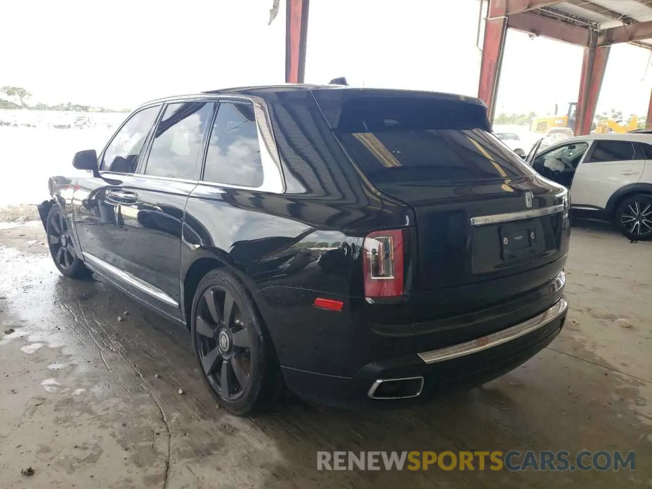 3 fotografías del automóvil dañado SLATV4C06MU205118 ROLLS-ROYCE CULLINAN 2021