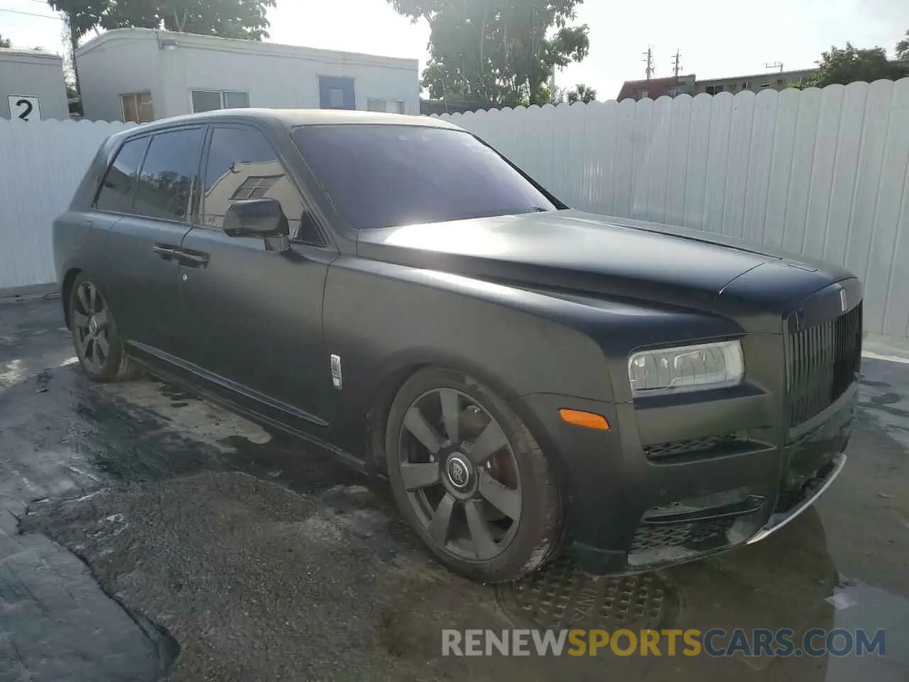 4 fotografías del automóvil dañado SLATV4C02NU214934 ROLLS-ROYCE CULLINAN 2022