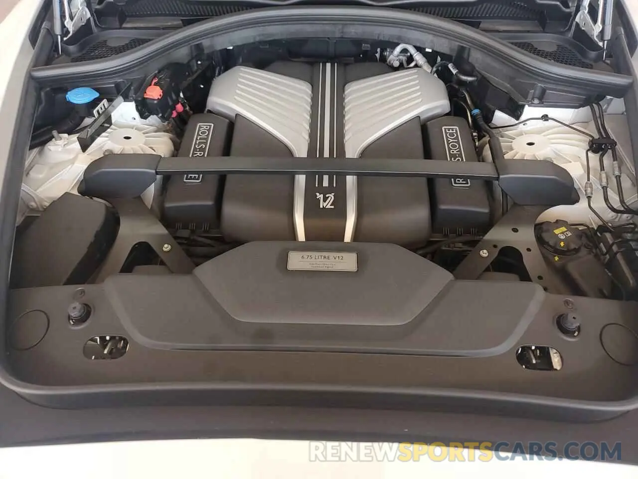 12 fotografías del automóvil dañado SLATV4C08NU209947 ROLLS-ROYCE CULLINAN 2022