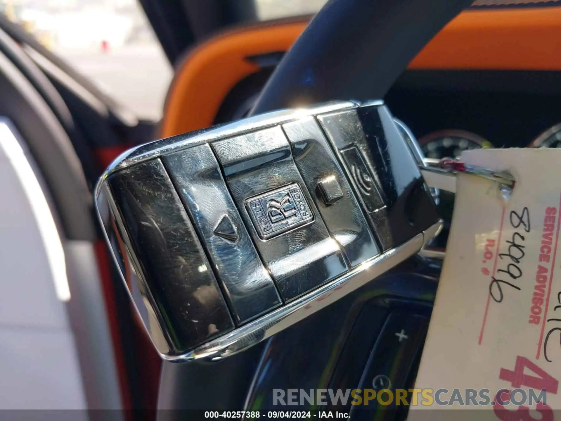 11 fotografías del automóvil dañado SLATV8C06NU211705 ROLLS-ROYCE CULLINAN 2022