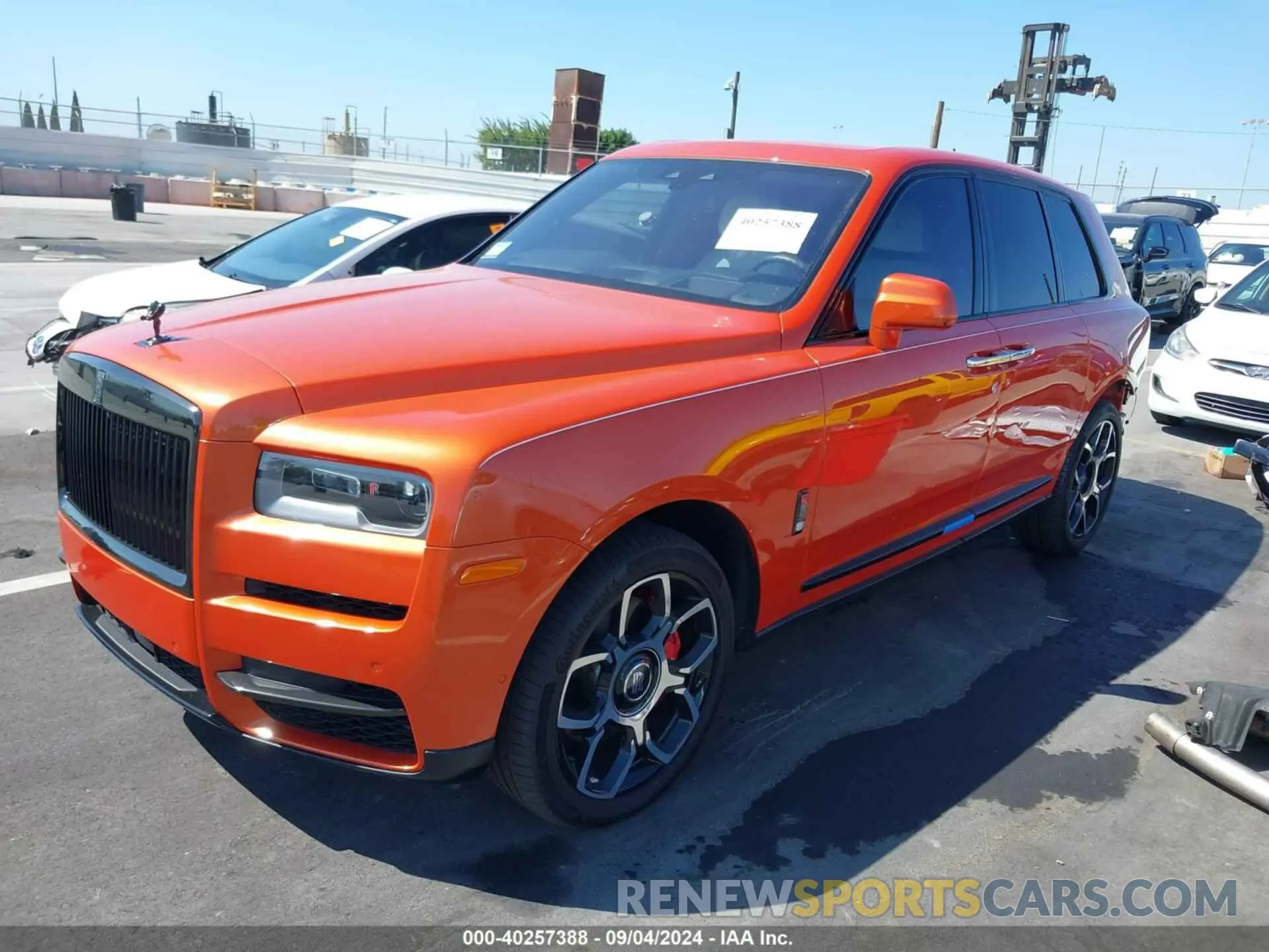 2 fotografías del automóvil dañado SLATV8C06NU211705 ROLLS-ROYCE CULLINAN 2022