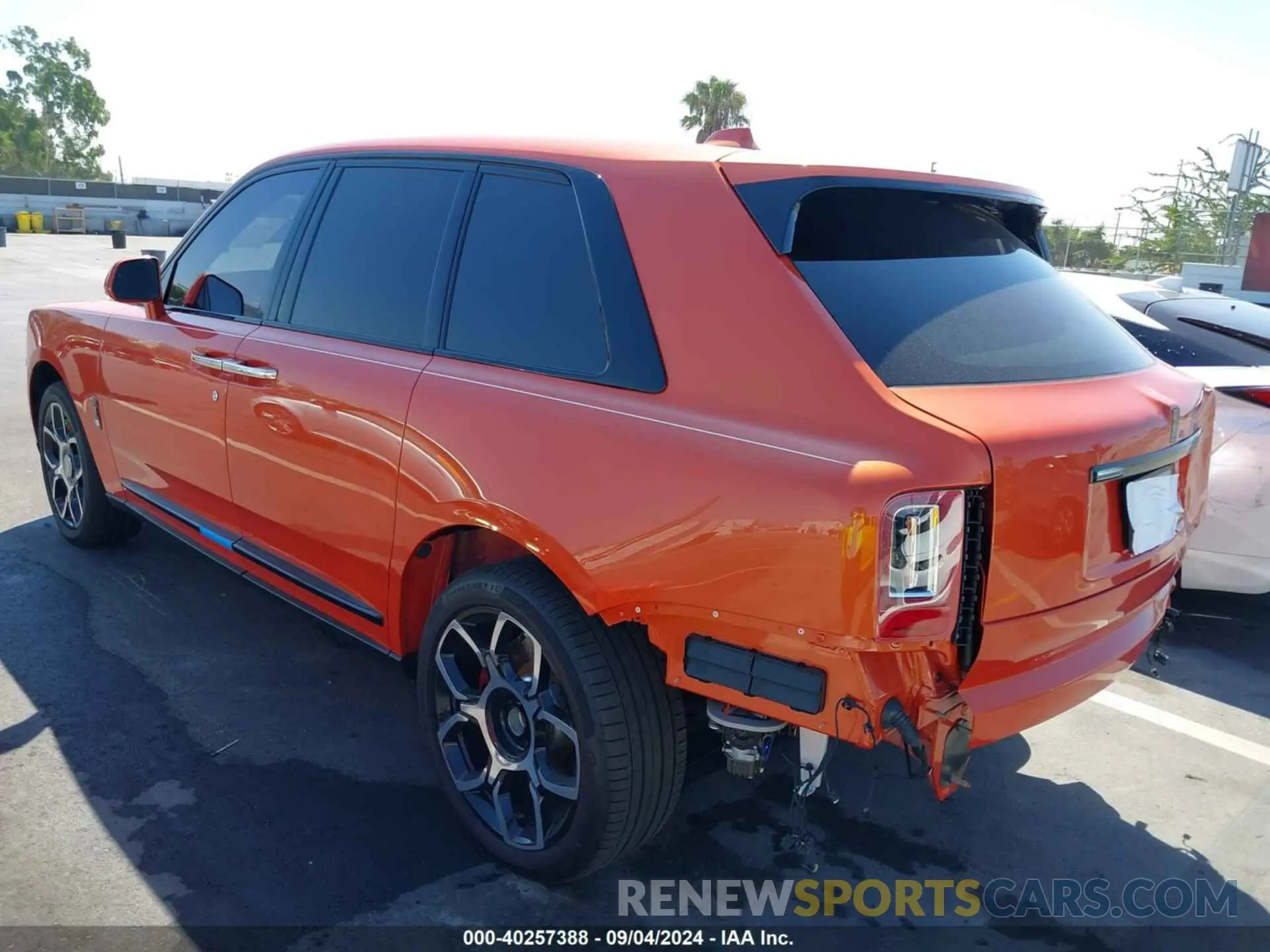 3 fotografías del automóvil dañado SLATV8C06NU211705 ROLLS-ROYCE CULLINAN 2022