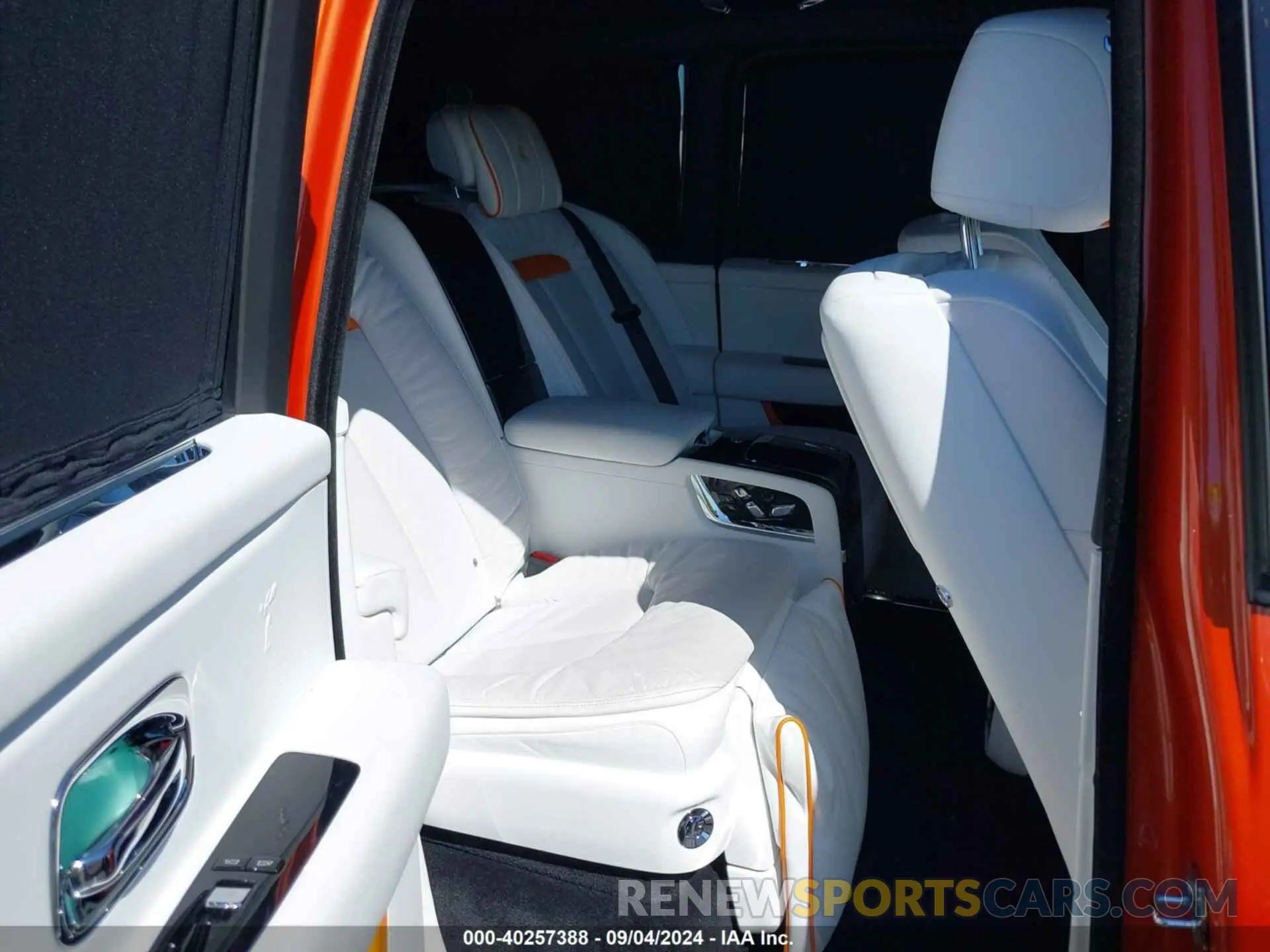 8 fotografías del automóvil dañado SLATV8C06NU211705 ROLLS-ROYCE CULLINAN 2022