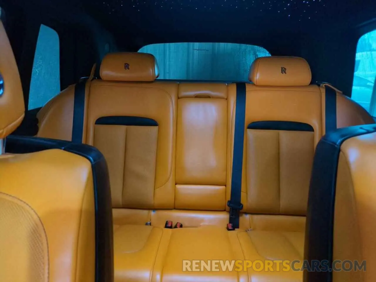 10 fotografías del automóvil dañado SLATV4C02PU220042 ROLLS-ROYCE CULLINAN 2023