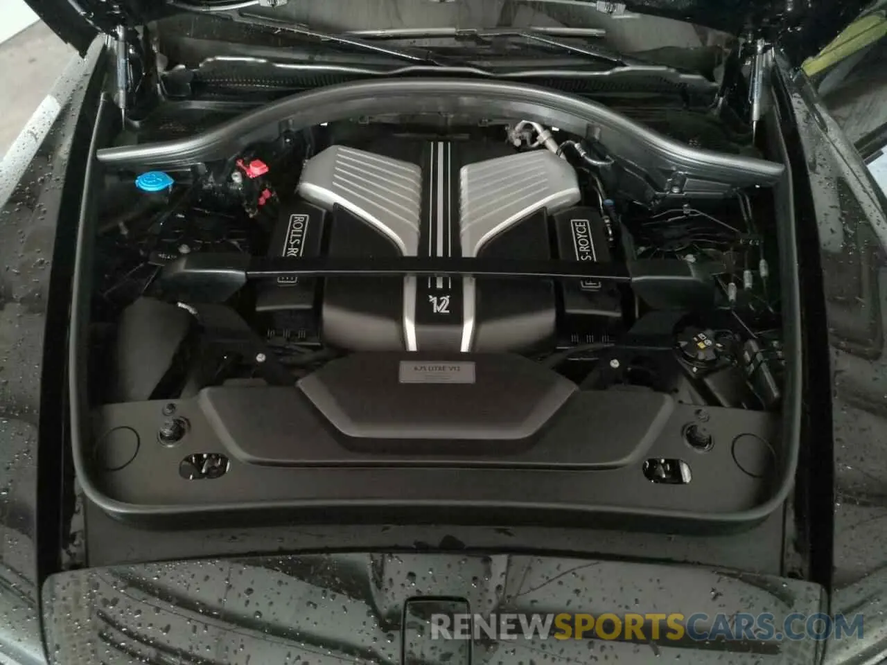 12 fotografías del automóvil dañado SLATV4C02PU220042 ROLLS-ROYCE CULLINAN 2023