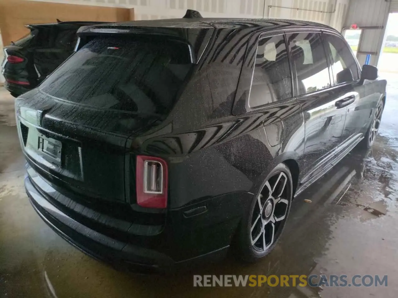 3 fotografías del automóvil dañado SLATV4C02PU220042 ROLLS-ROYCE CULLINAN 2023