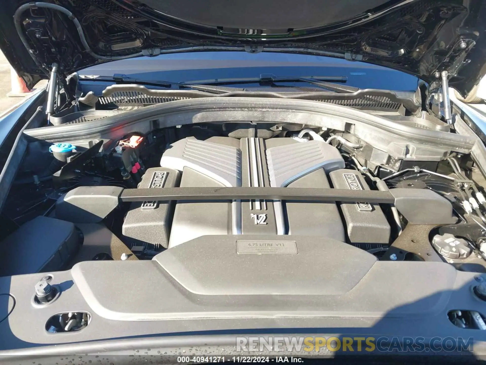 10 fotografías del automóvil dañado SLATV8C02PU215141 ROLLS-ROYCE CULLINAN 2023