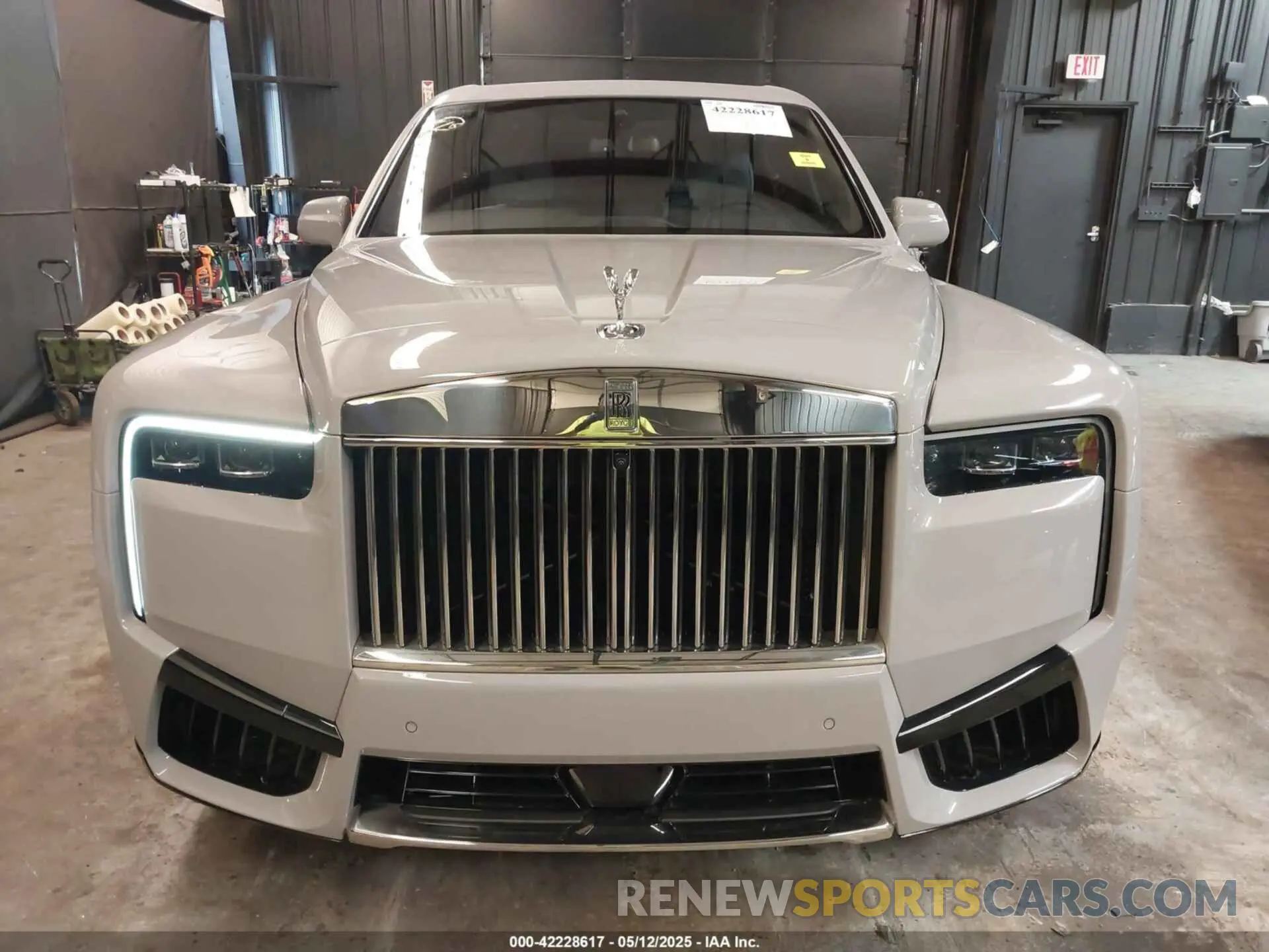 13 fotografías del automóvil dañado SLA13HA02SU227945 ROLLS-ROYCE CULLINAN 2025