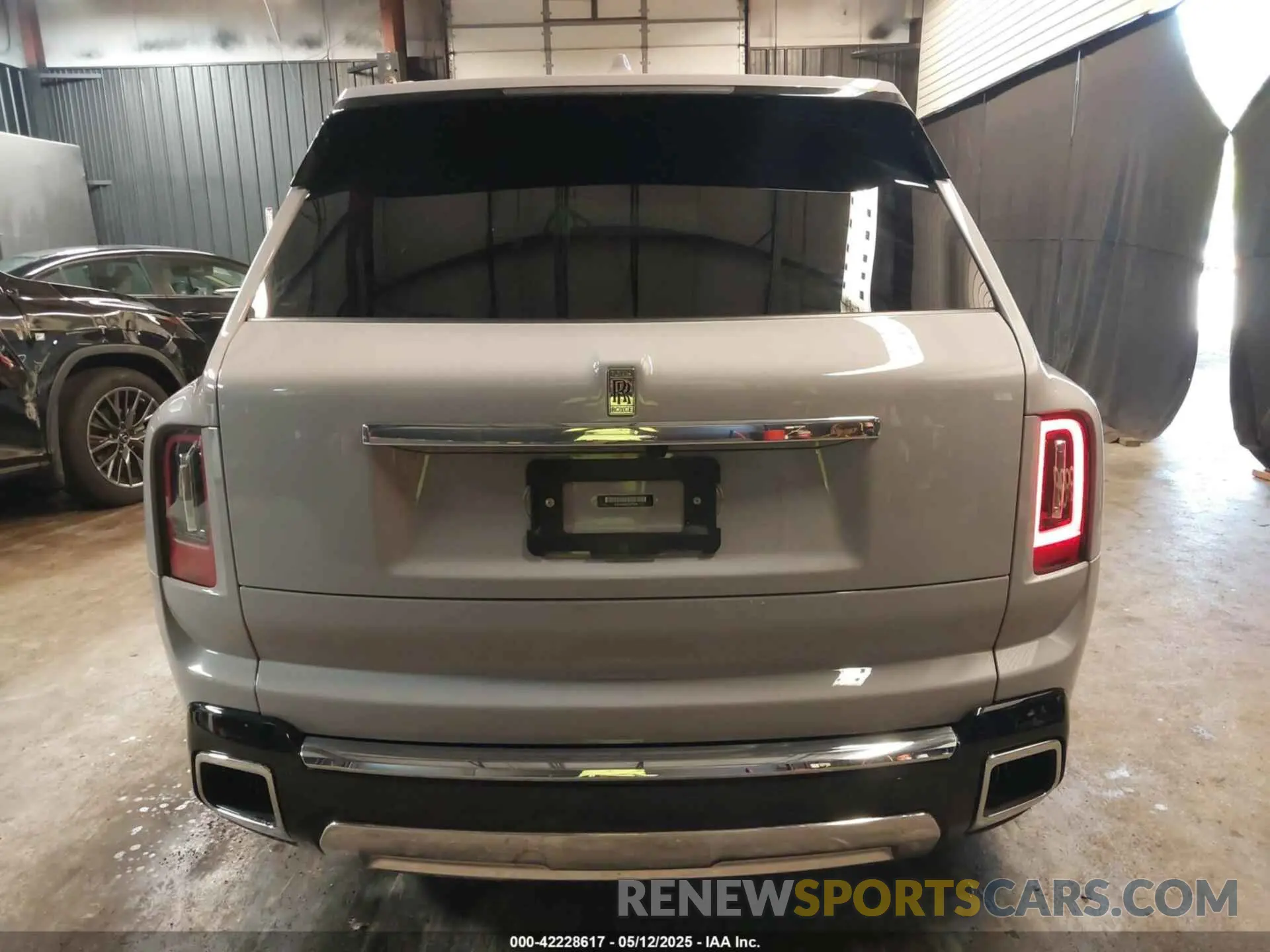 17 fotografías del automóvil dañado SLA13HA02SU227945 ROLLS-ROYCE CULLINAN 2025