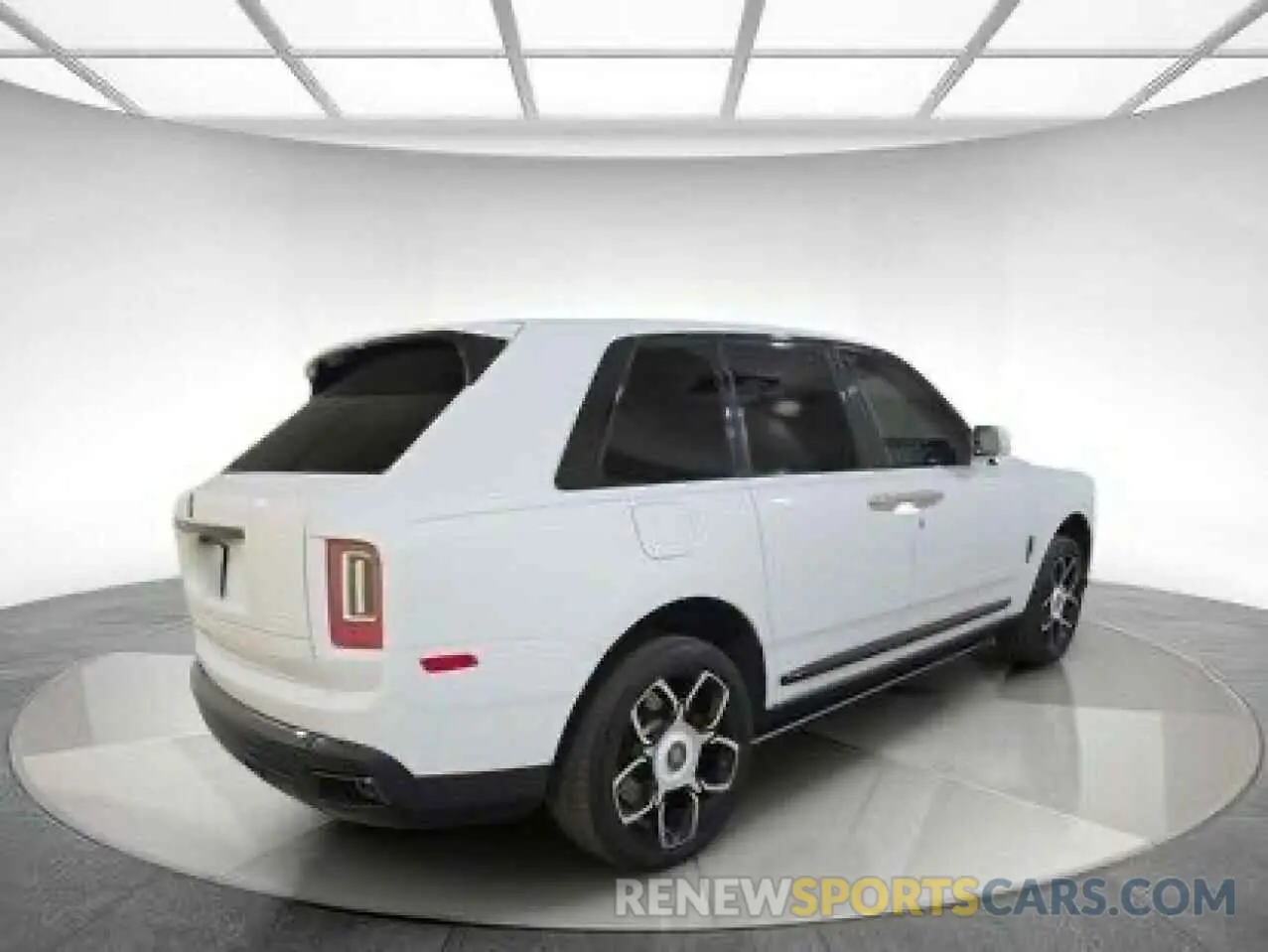 4 fotografías del automóvil dañado SLATV8C0XMU204XXX ROLLS-ROYCE CULLINAN B 2021