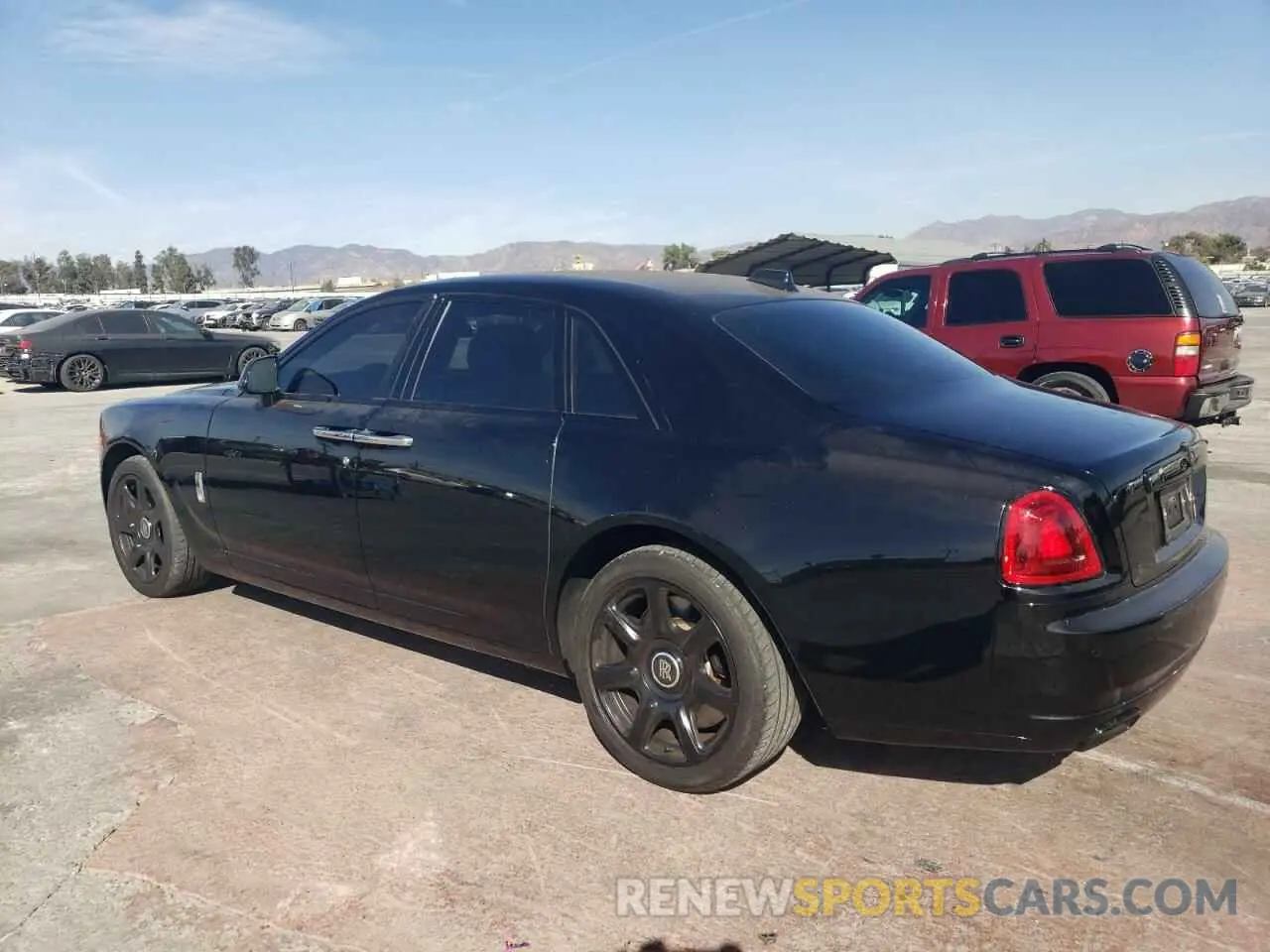 2 fotografías del automóvil dañado SCAFK4C01LU200851 ROLLS-ROYCE GHOST 2020
