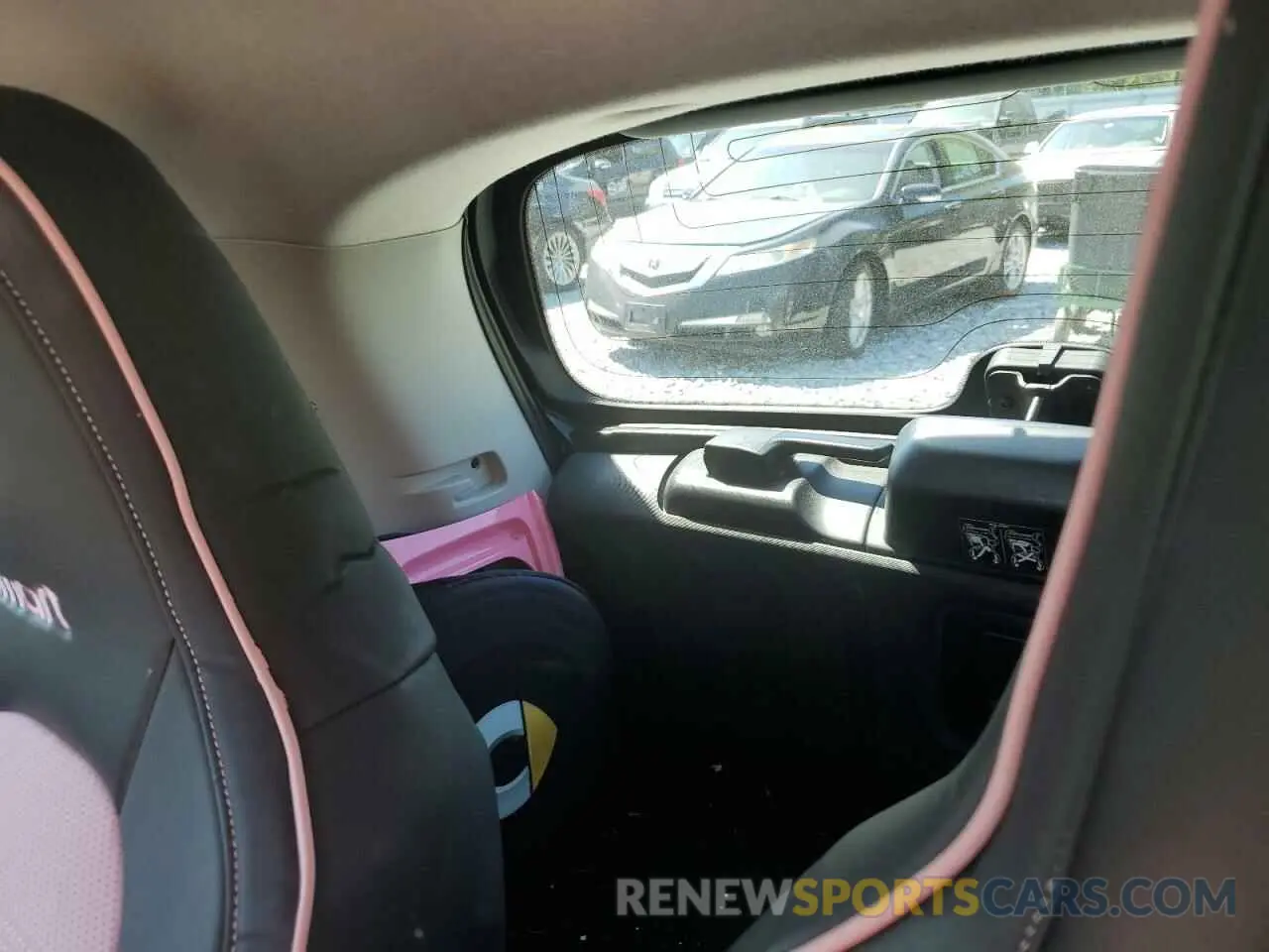 10 fotografías del automóvil dañado WMEFJ9BAXKK359995 SMART FORTWO 2019