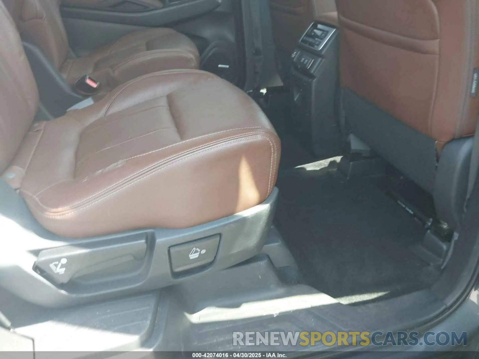 8 fotografías del automóvil dañado 4S4WMARD3K3420715 SUBARU ASCENT 2019