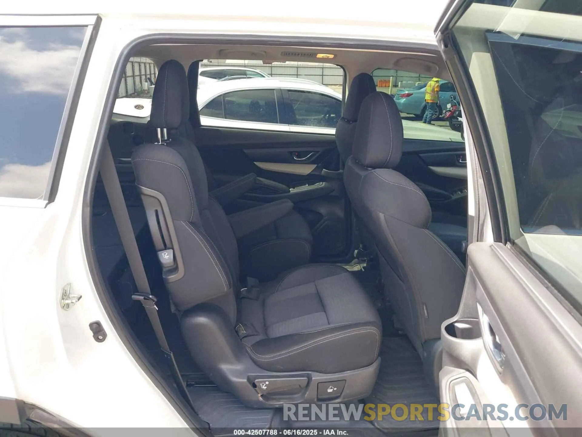 8 fotografías del automóvil dañado 4S4WMAFDXL3471070 SUBARU ASCENT 2020