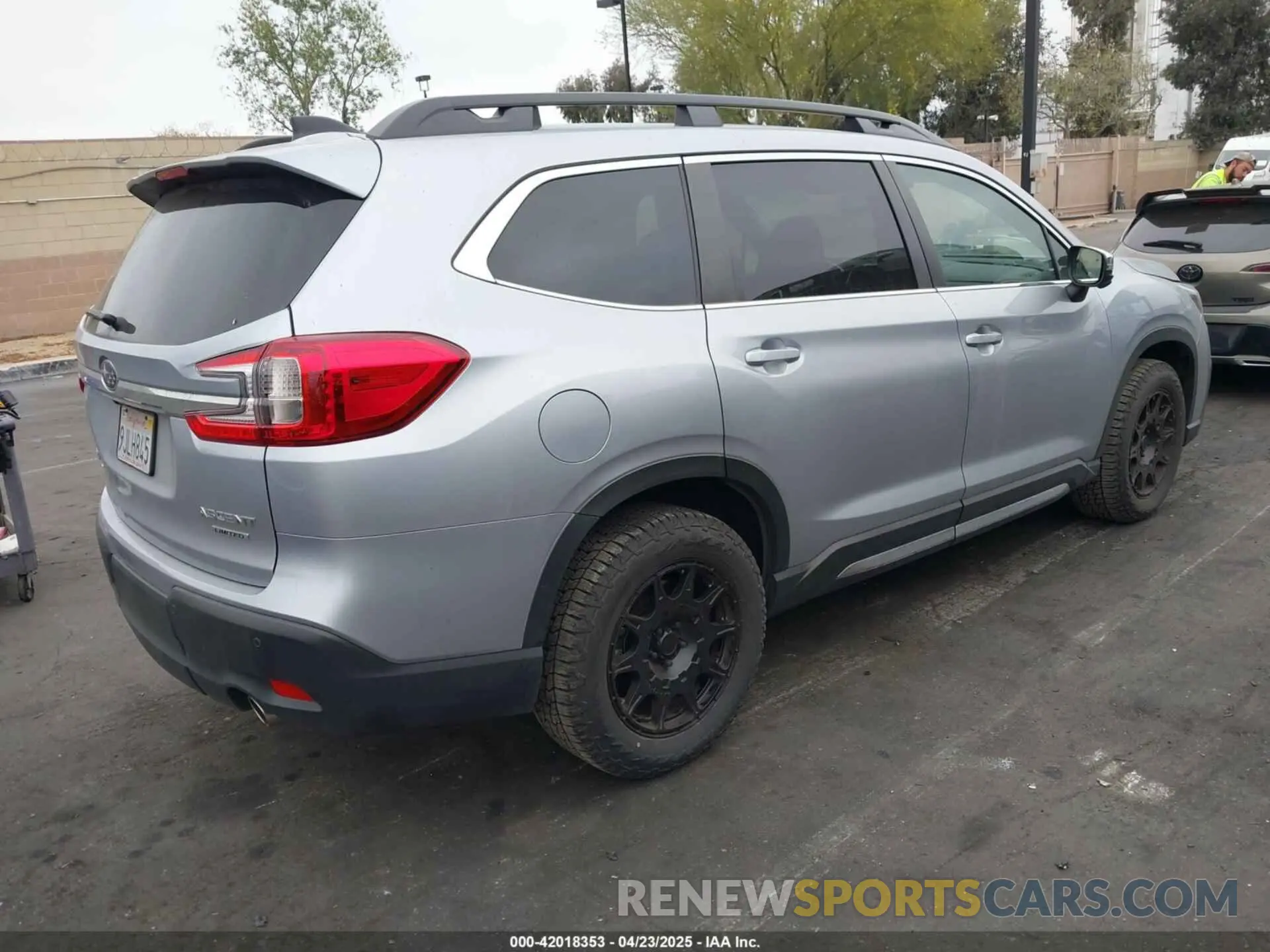4 fotografías del automóvil dañado 4S4WMAUD7P3464456 SUBARU ASCENT 2023